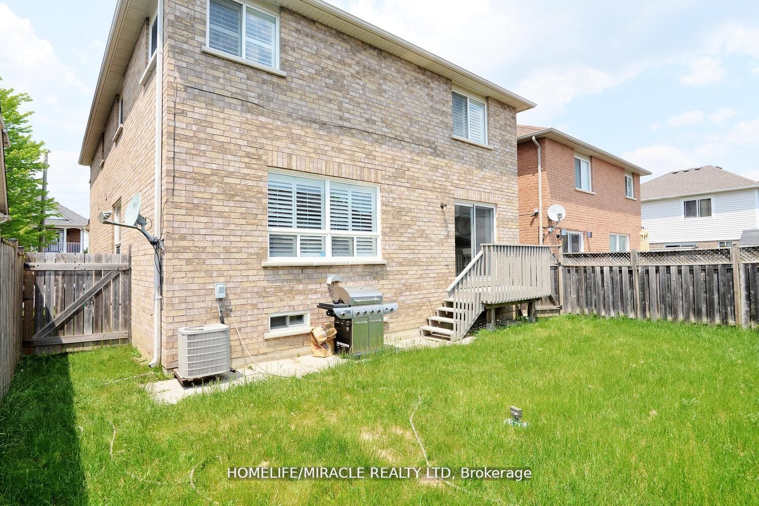 59 Earl Grey Cres