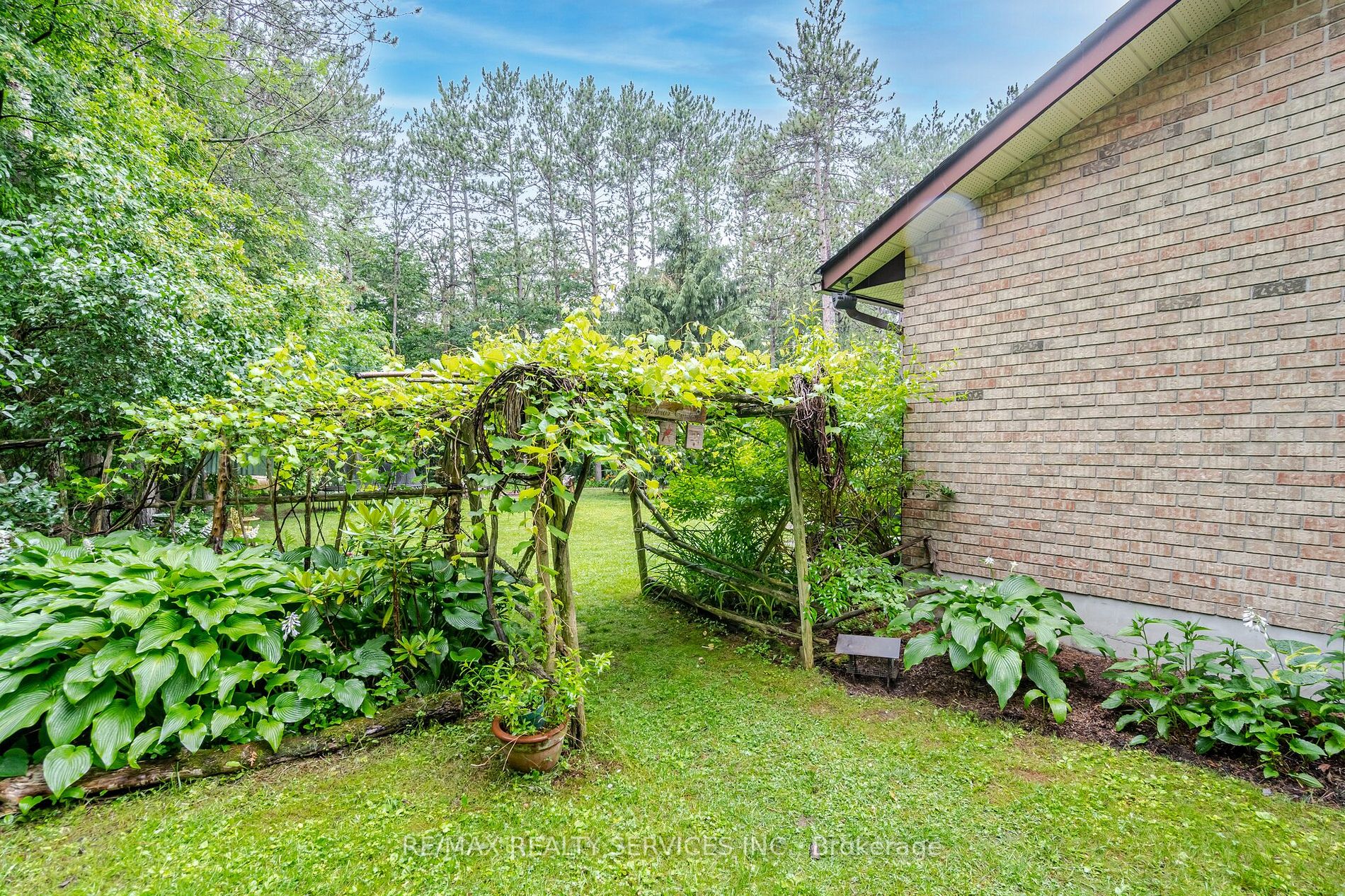 32 Damascus Drive