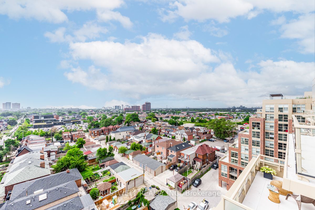 1787 St Clair Ave W, #1107