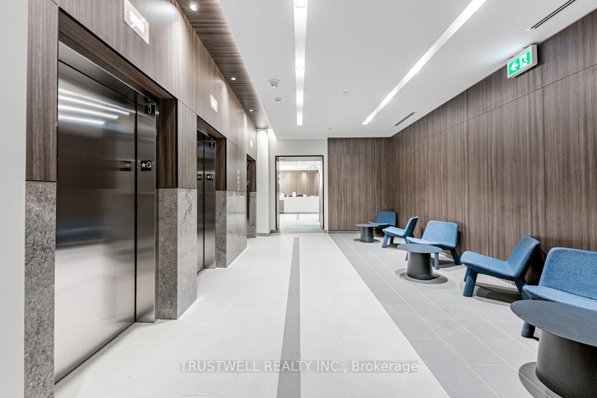 1787 St Clair Ave W, #1107