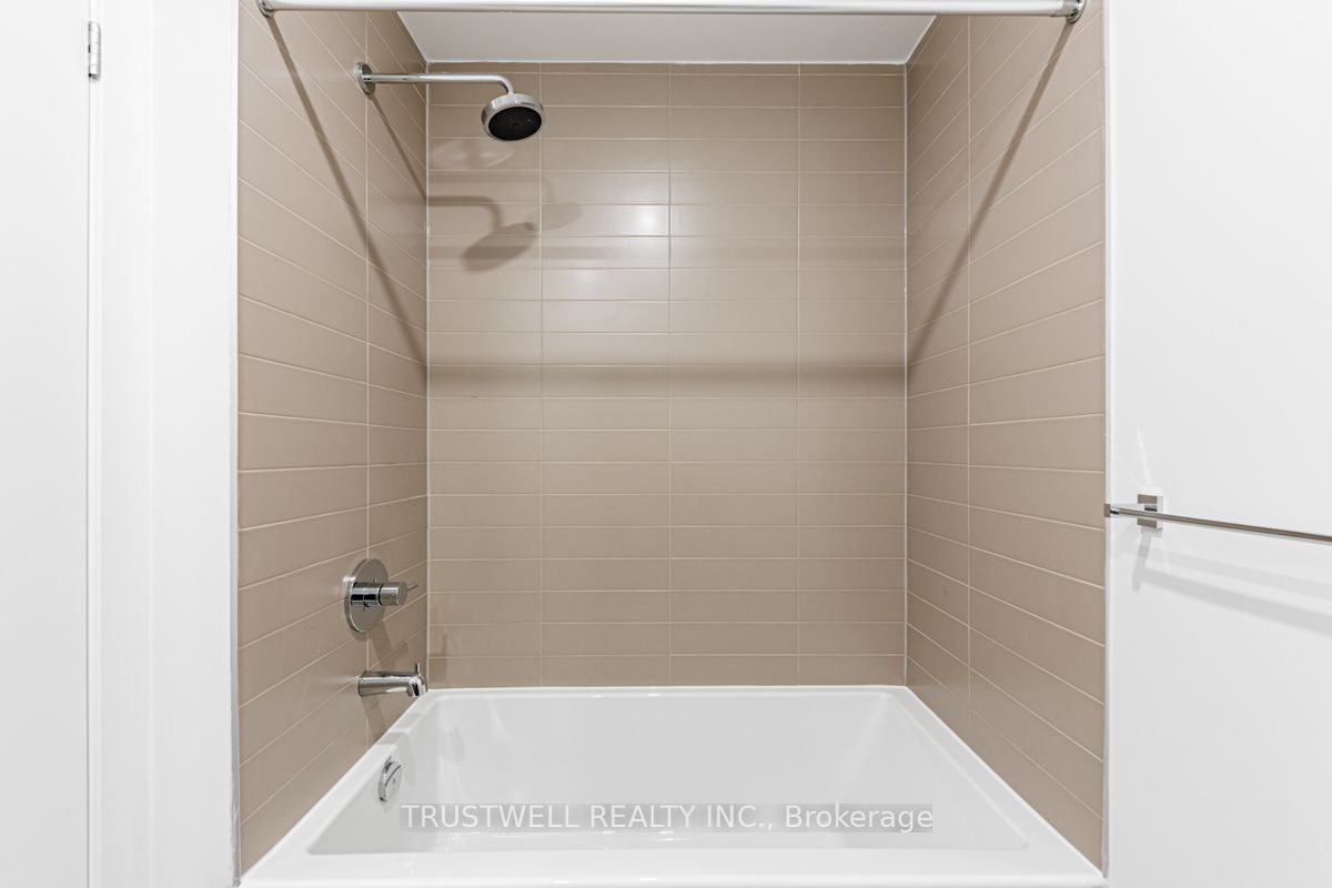 1787 St Clair Ave W, #1107