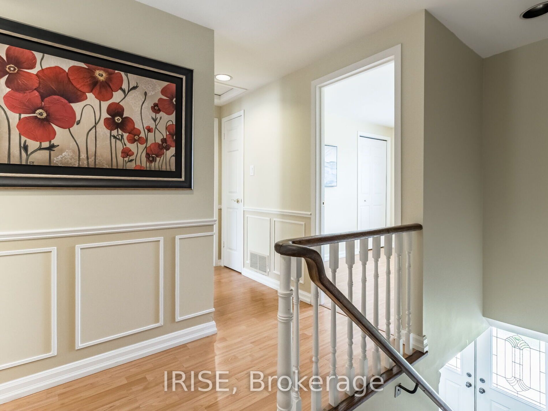 2036 Kawartha Cres