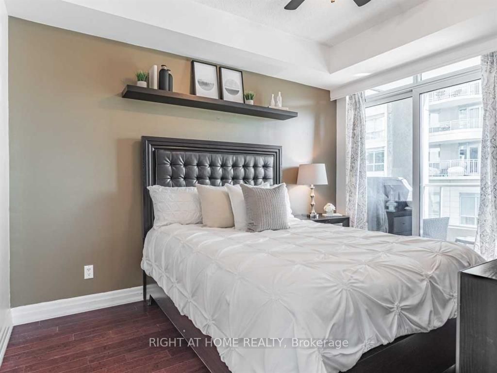 2087 Lake Shore Blvd W, #207