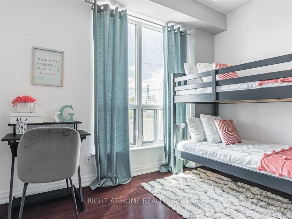 2087 Lake Shore Blvd W, #207