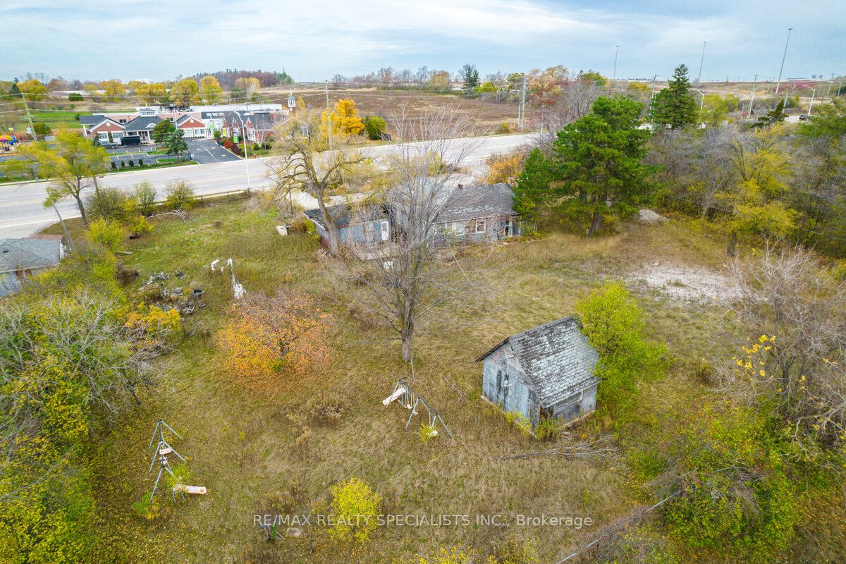 2036 Upper Middle Road E