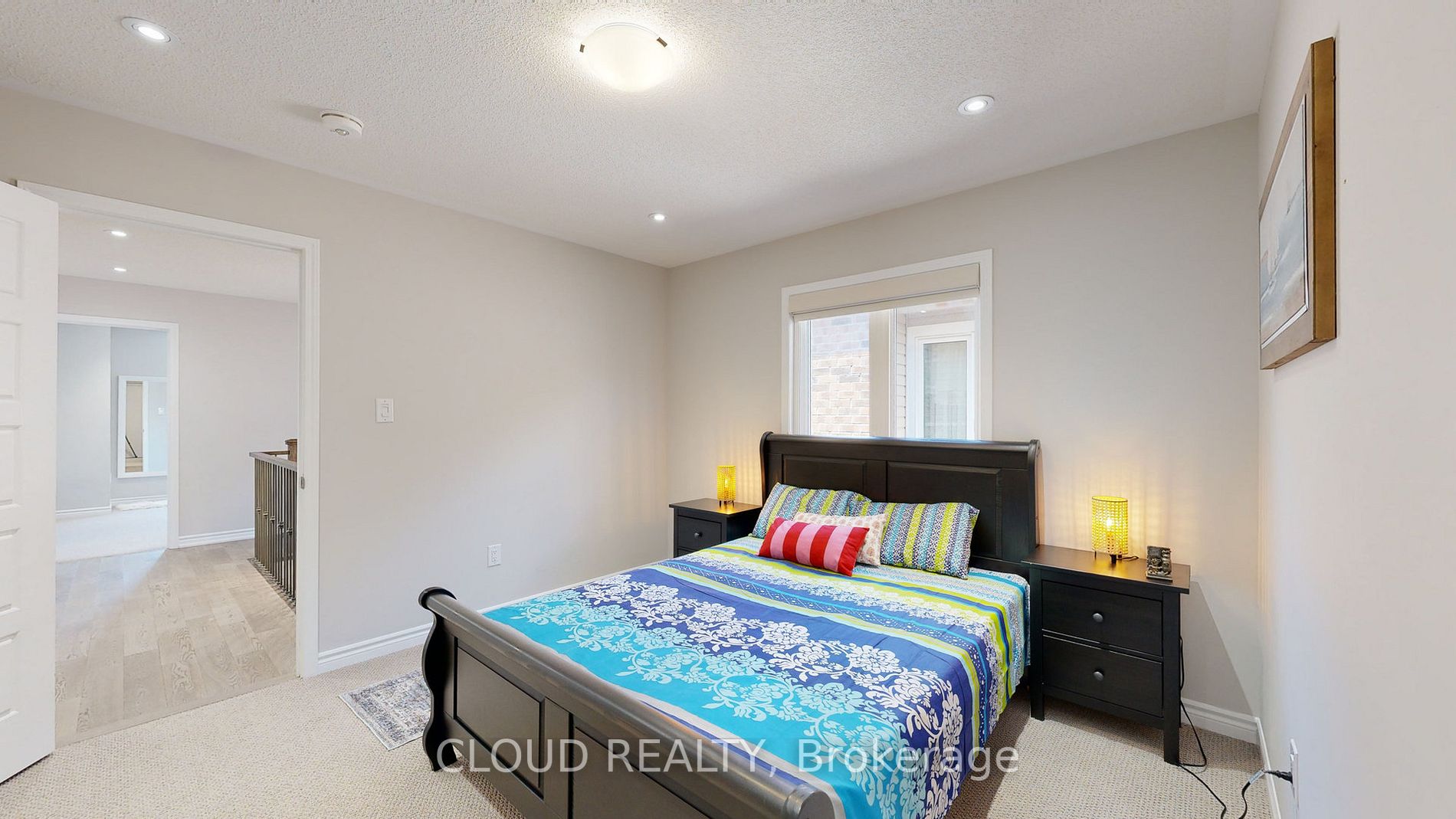 824 Sumac Cres