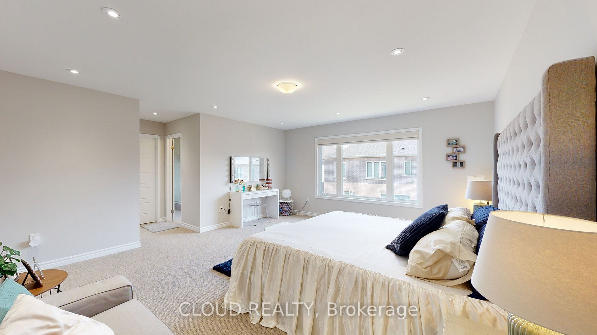 824 Sumac Cres