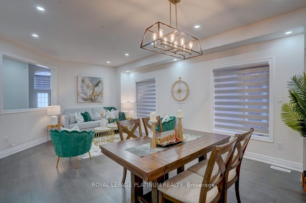 66 Monarch Dr