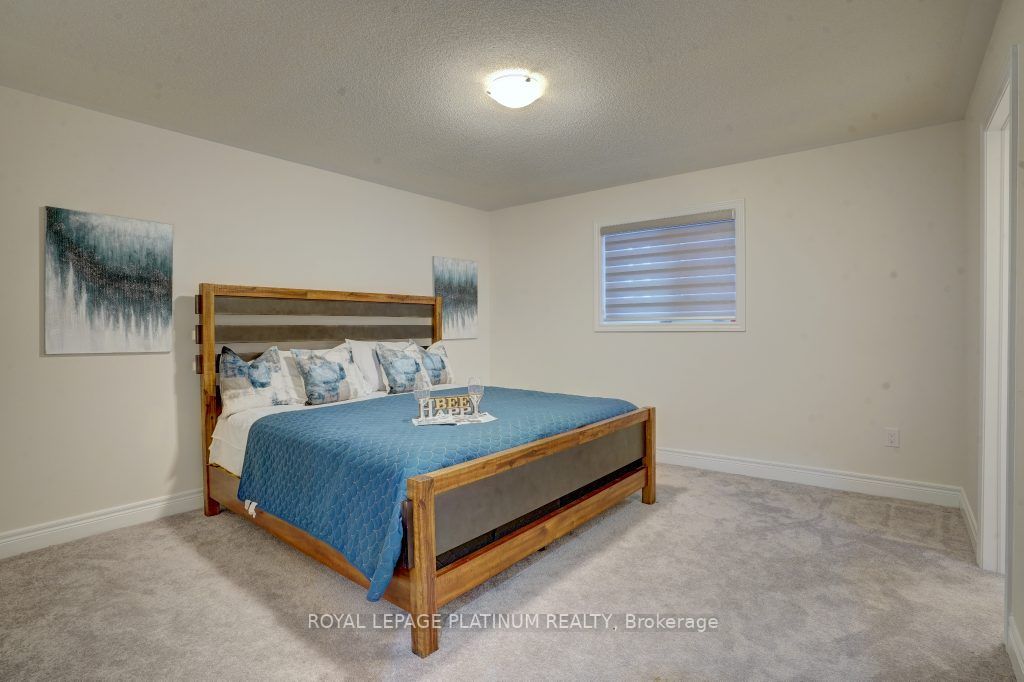 66 Monarch Dr