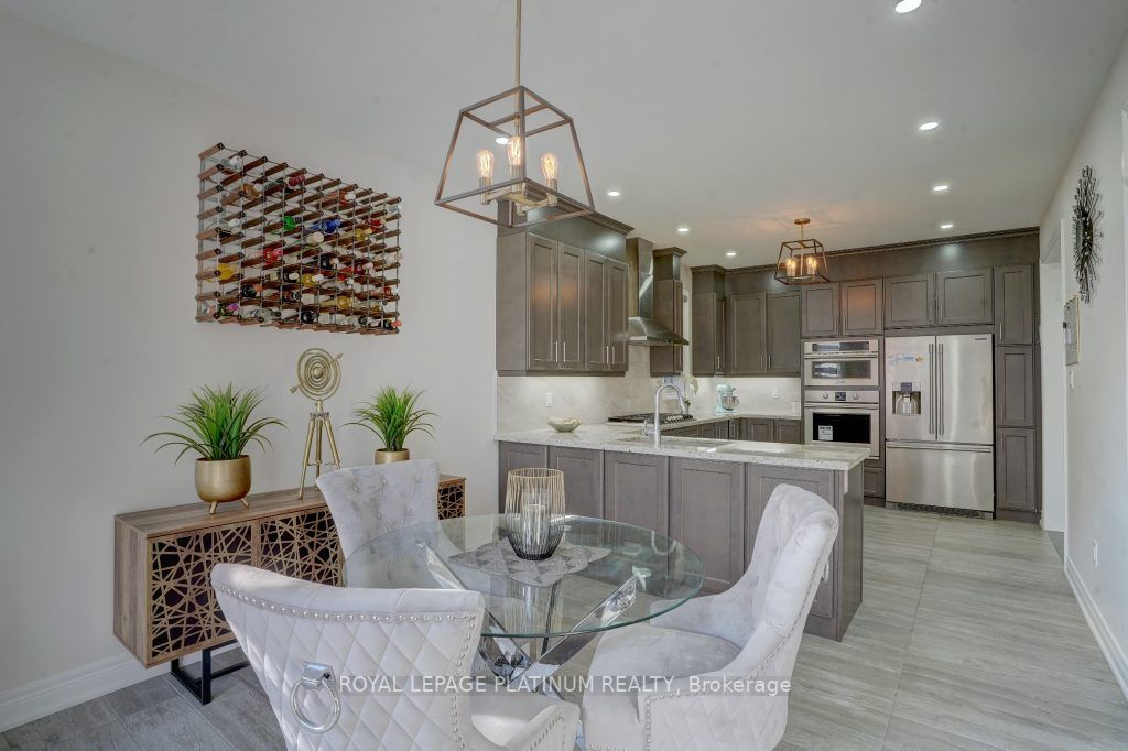 66 Monarch Dr