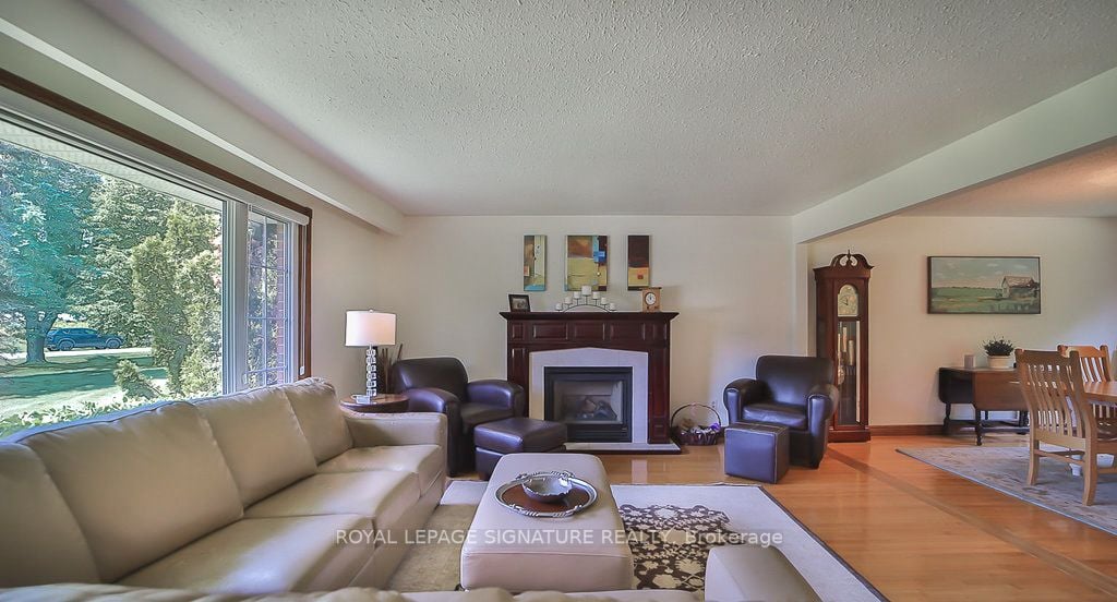 1653 Spruce Dr