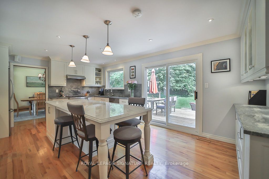1653 Spruce Dr