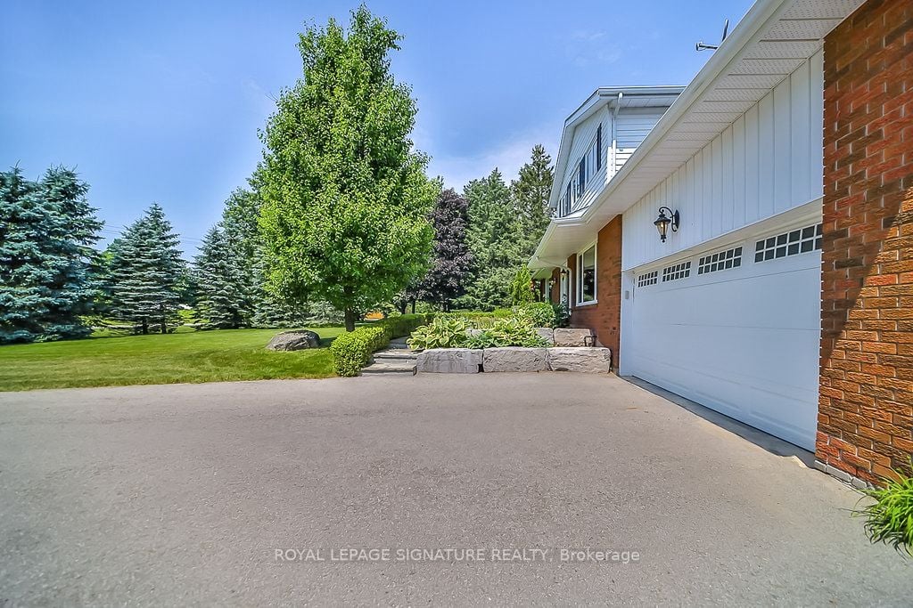1653 Spruce Dr