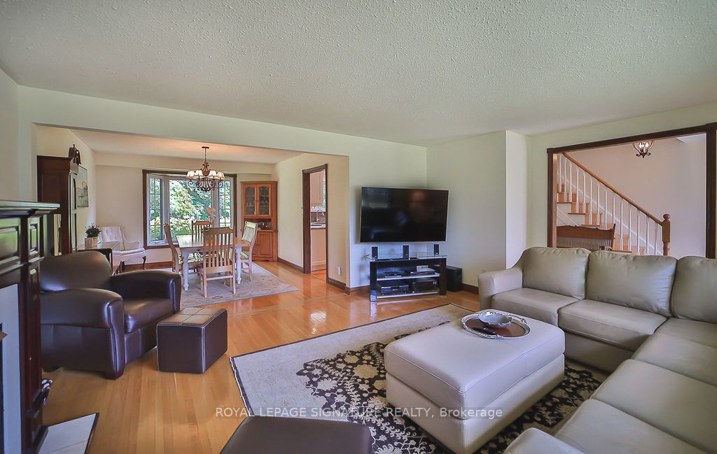 1653 Spruce Dr