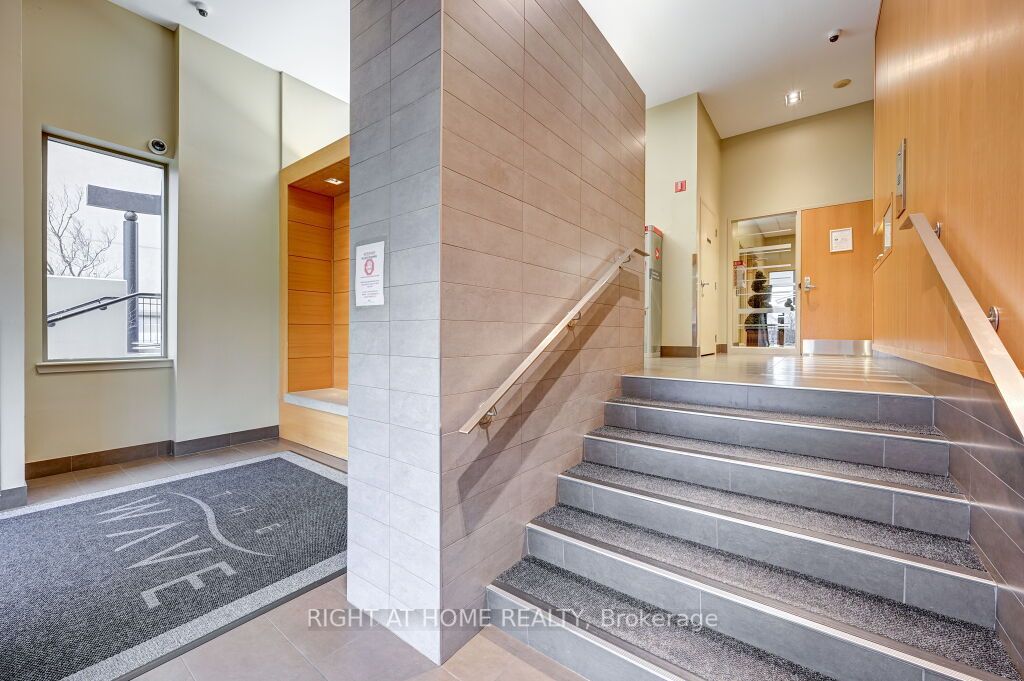 4 Elsinore Path, #203