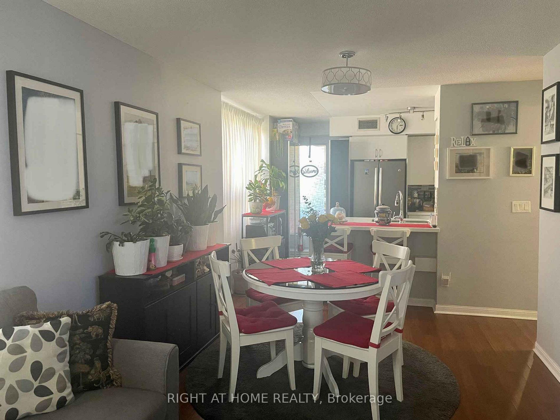 4 Elsinore Path, #203