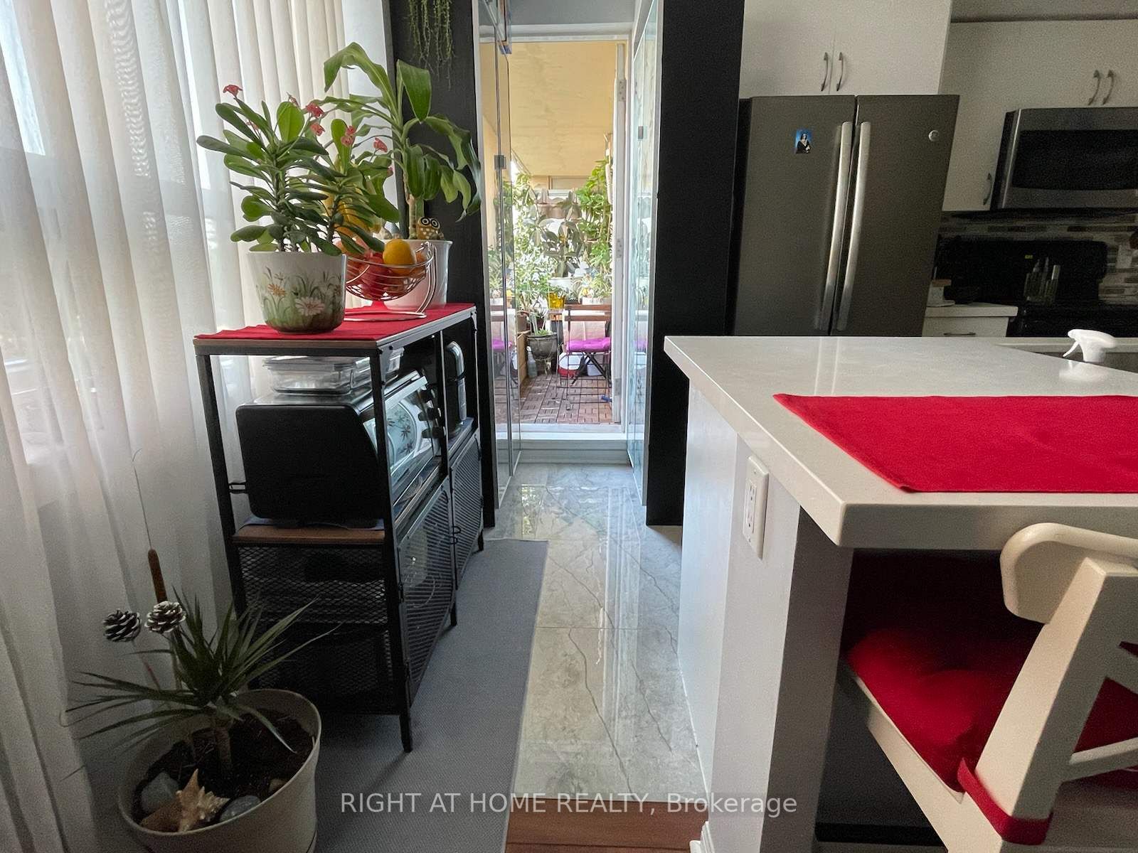 4 Elsinore Path, #203
