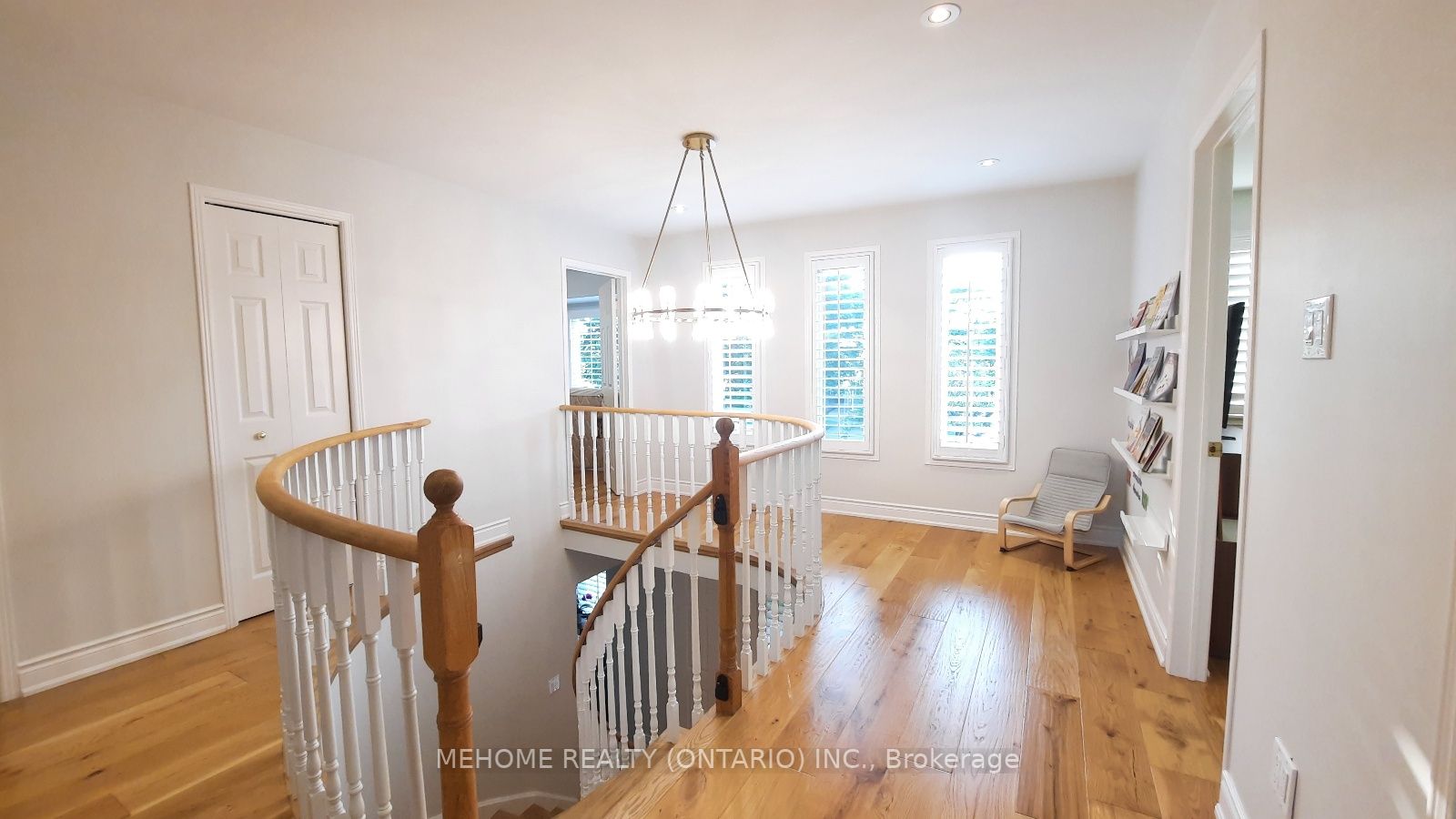 1120 Goodson Crescent