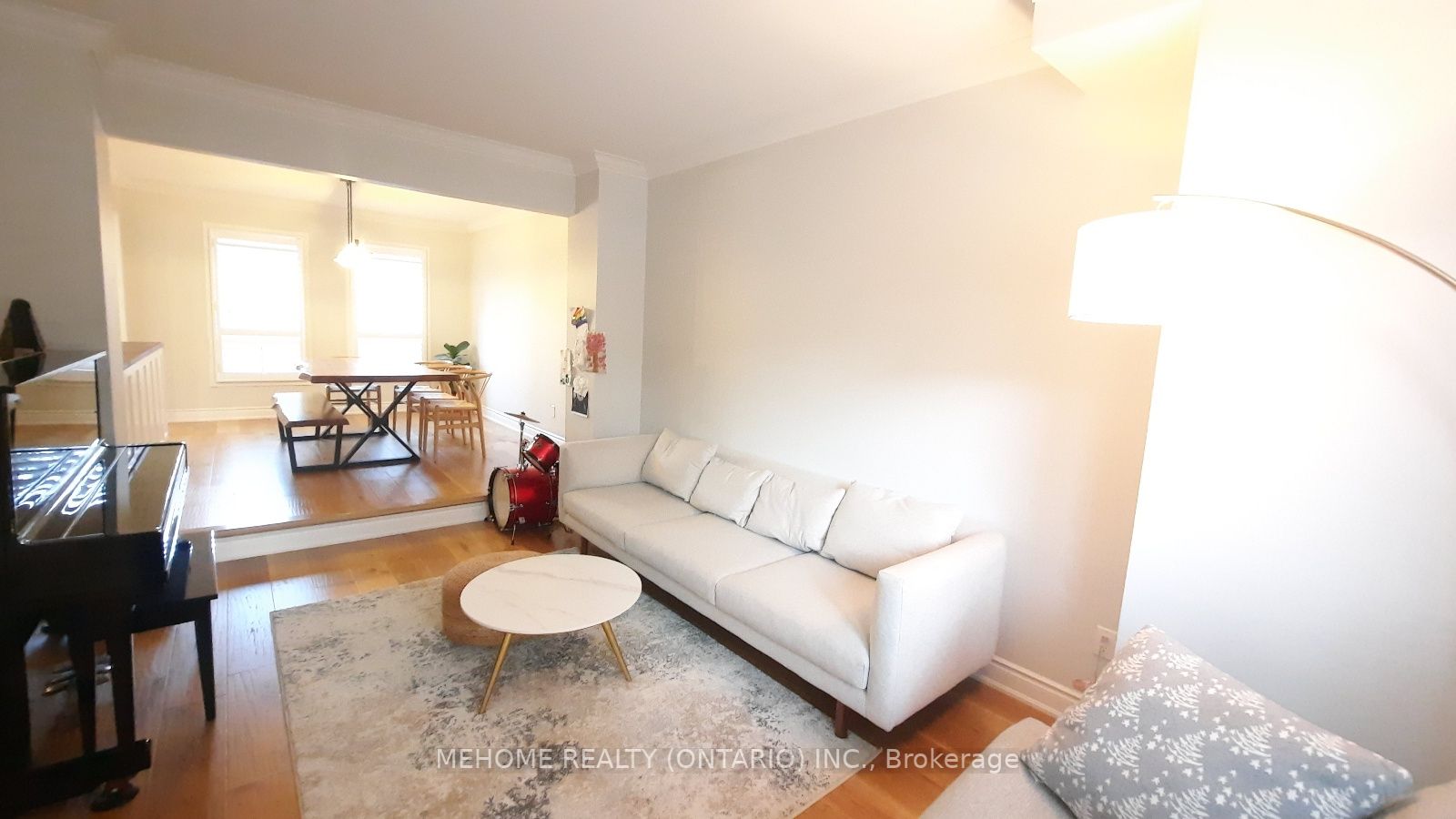 1120 Goodson Crescent