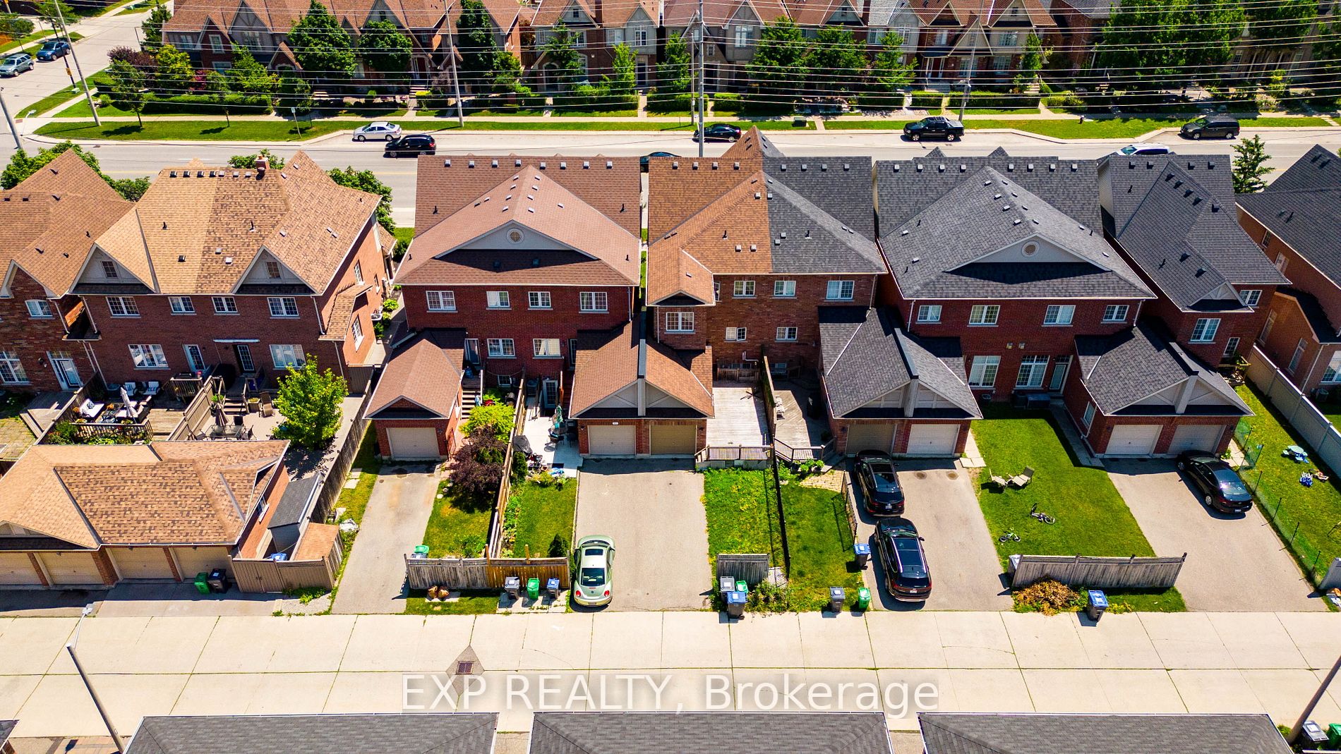 3533 Eglinton Ave W