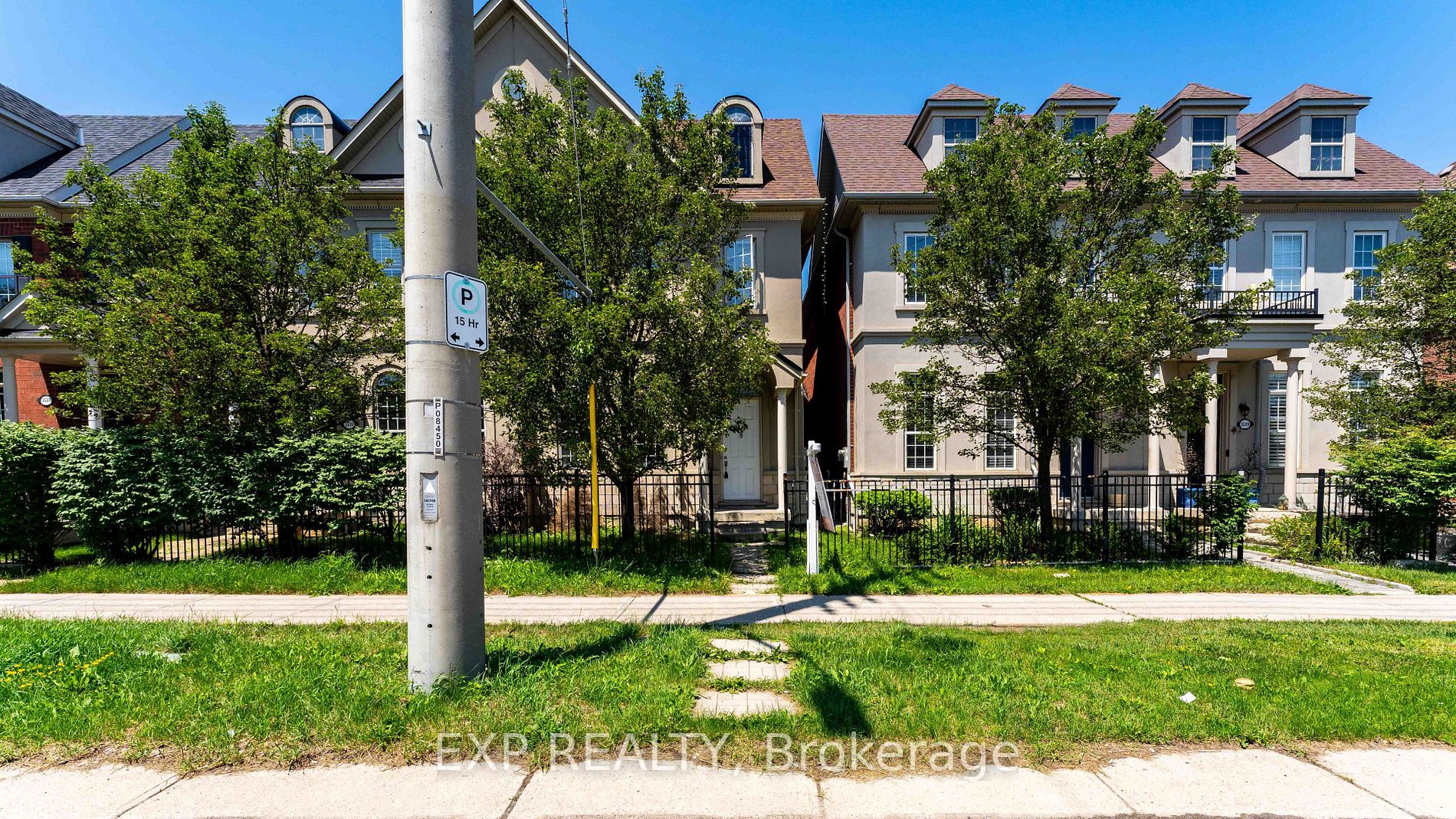 3533 Eglinton Ave W