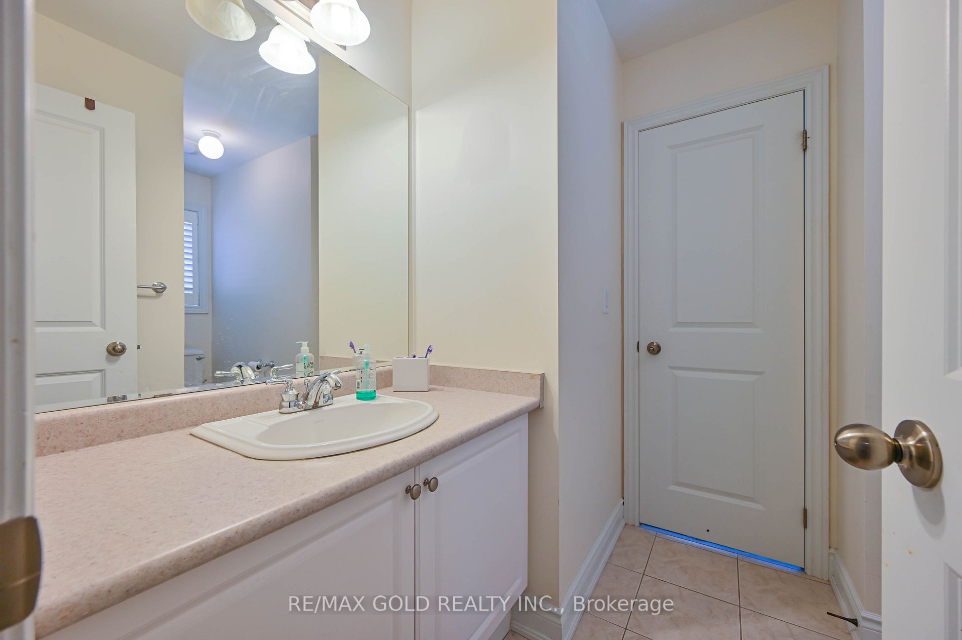 46 Eaglesprings Cres