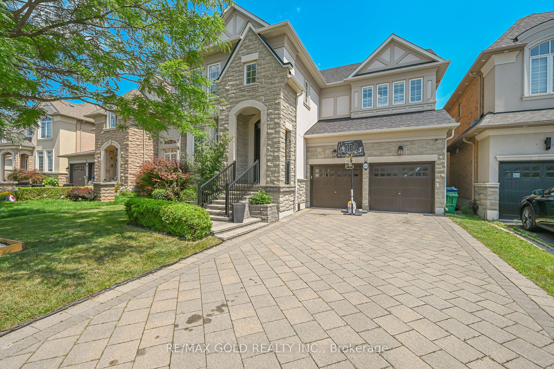46 Eaglesprings Cres
