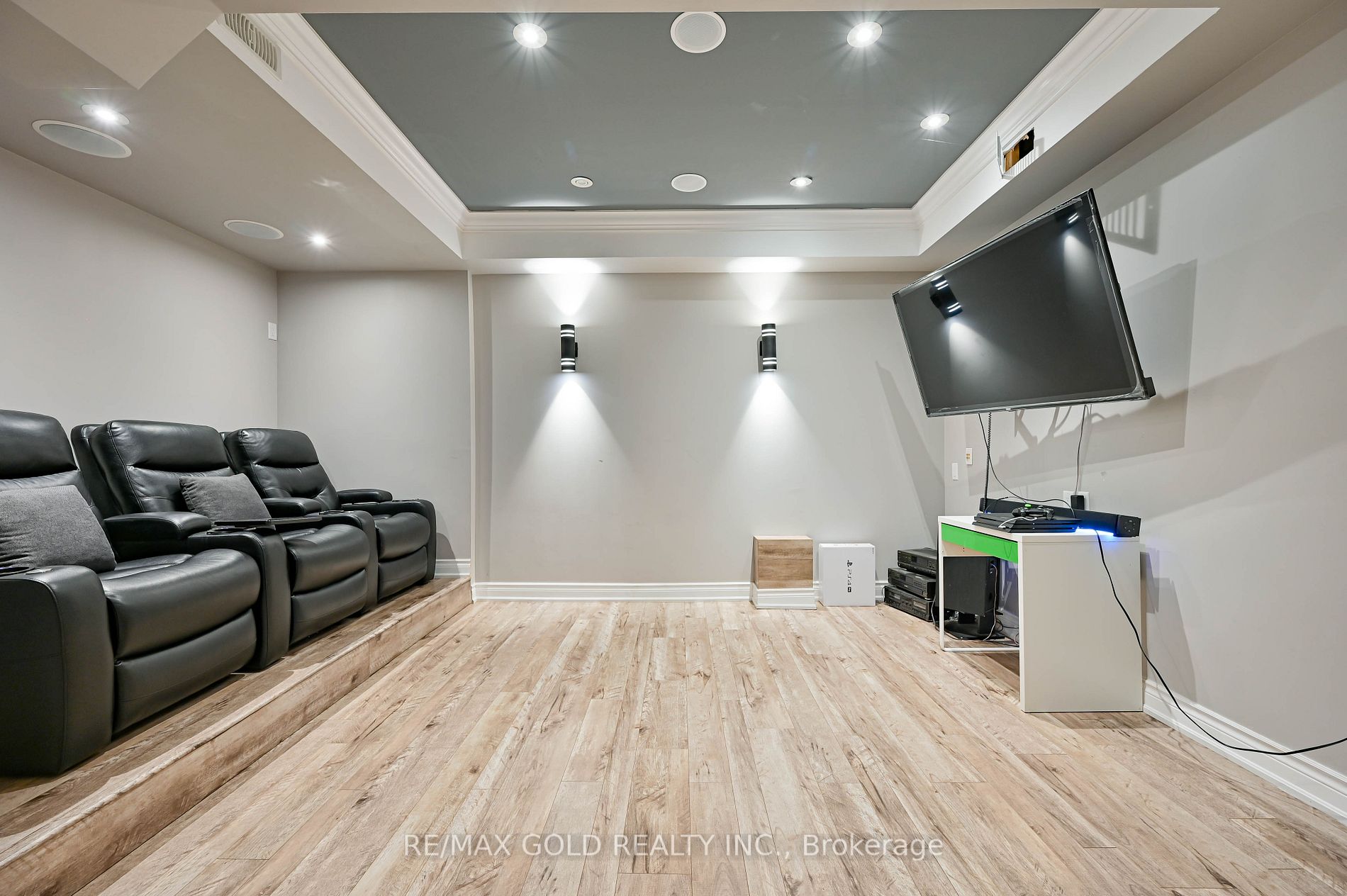 46 Eaglesprings Cres