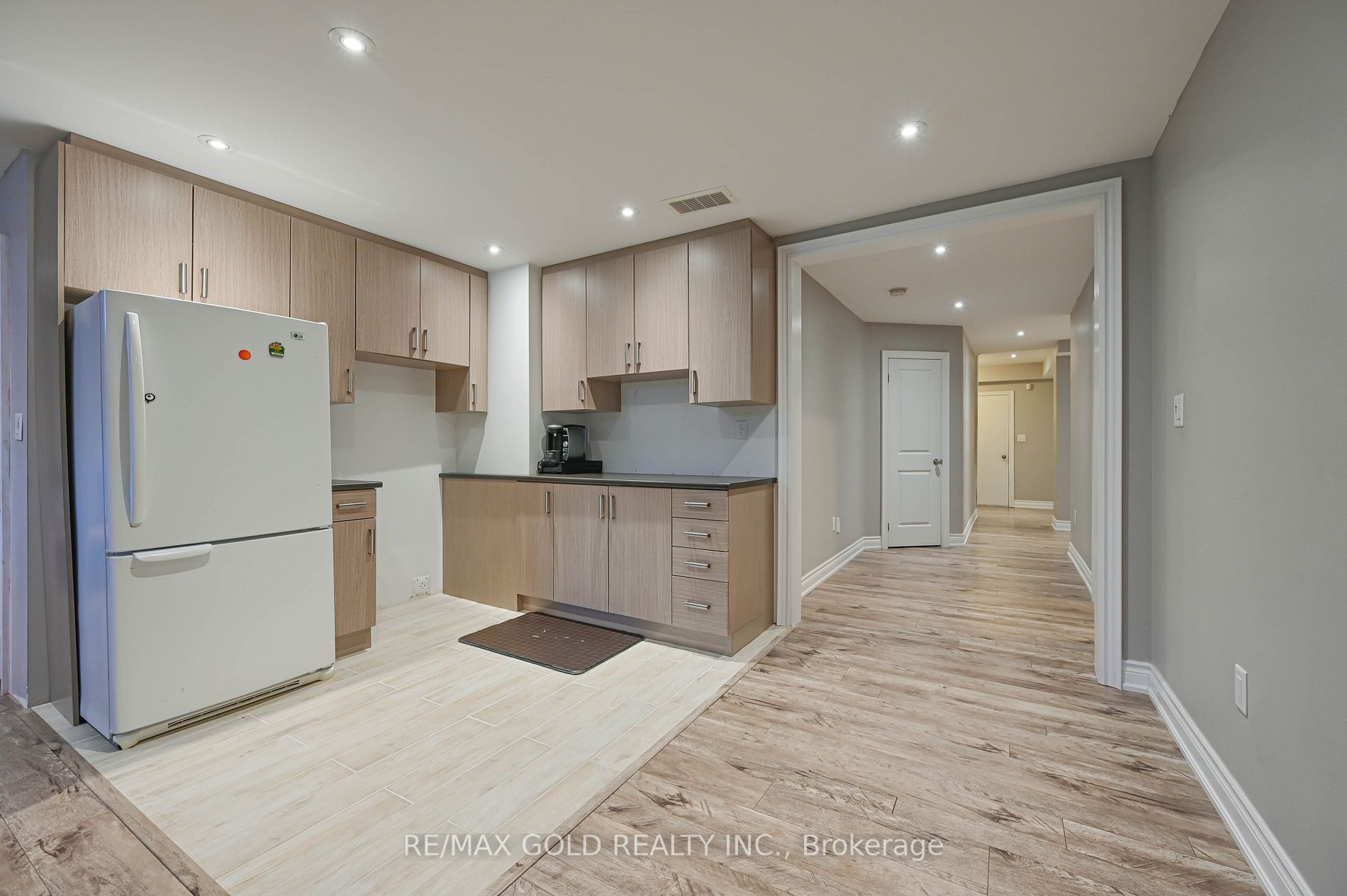 46 Eaglesprings Cres