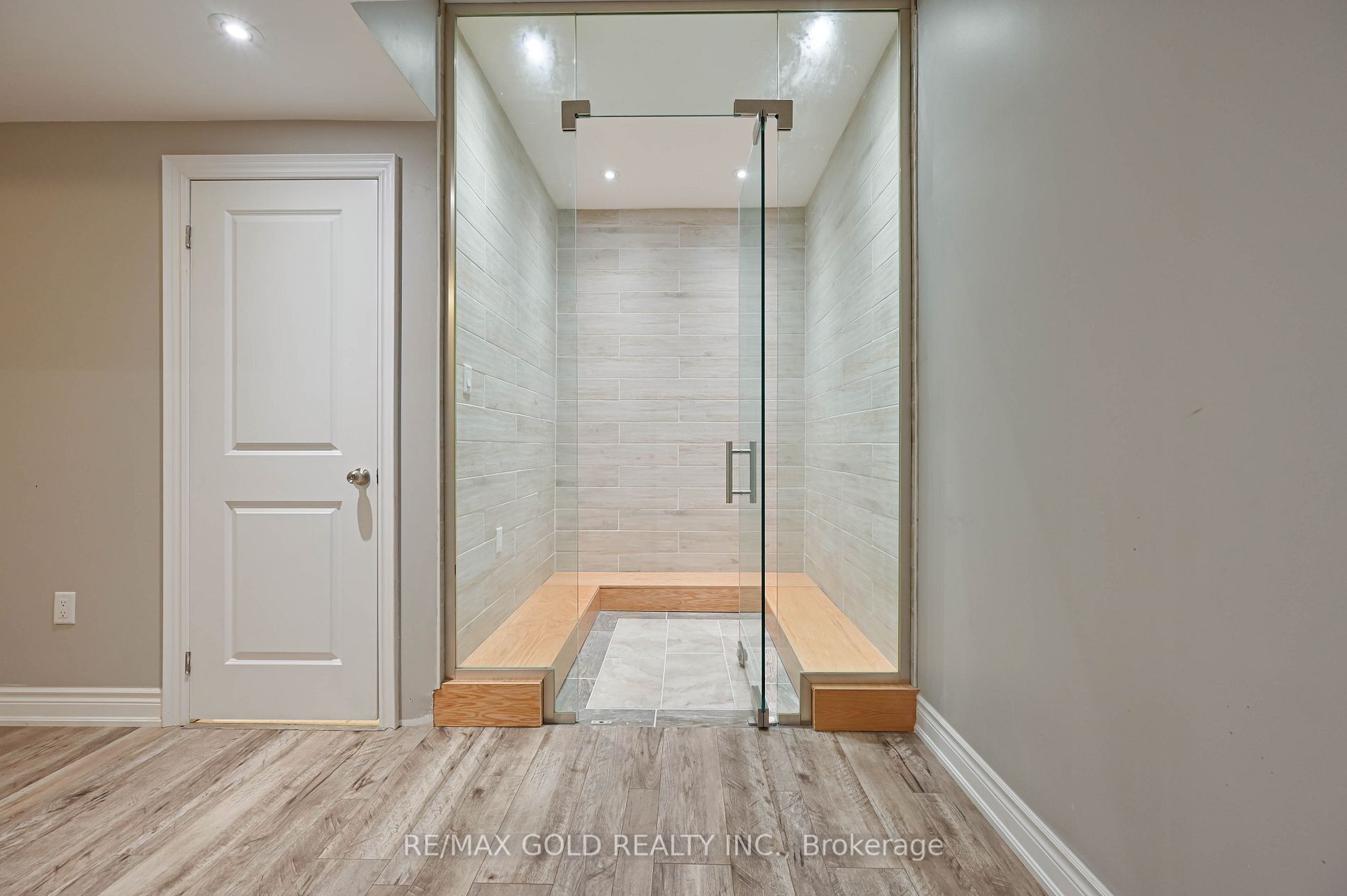 46 Eaglesprings Cres