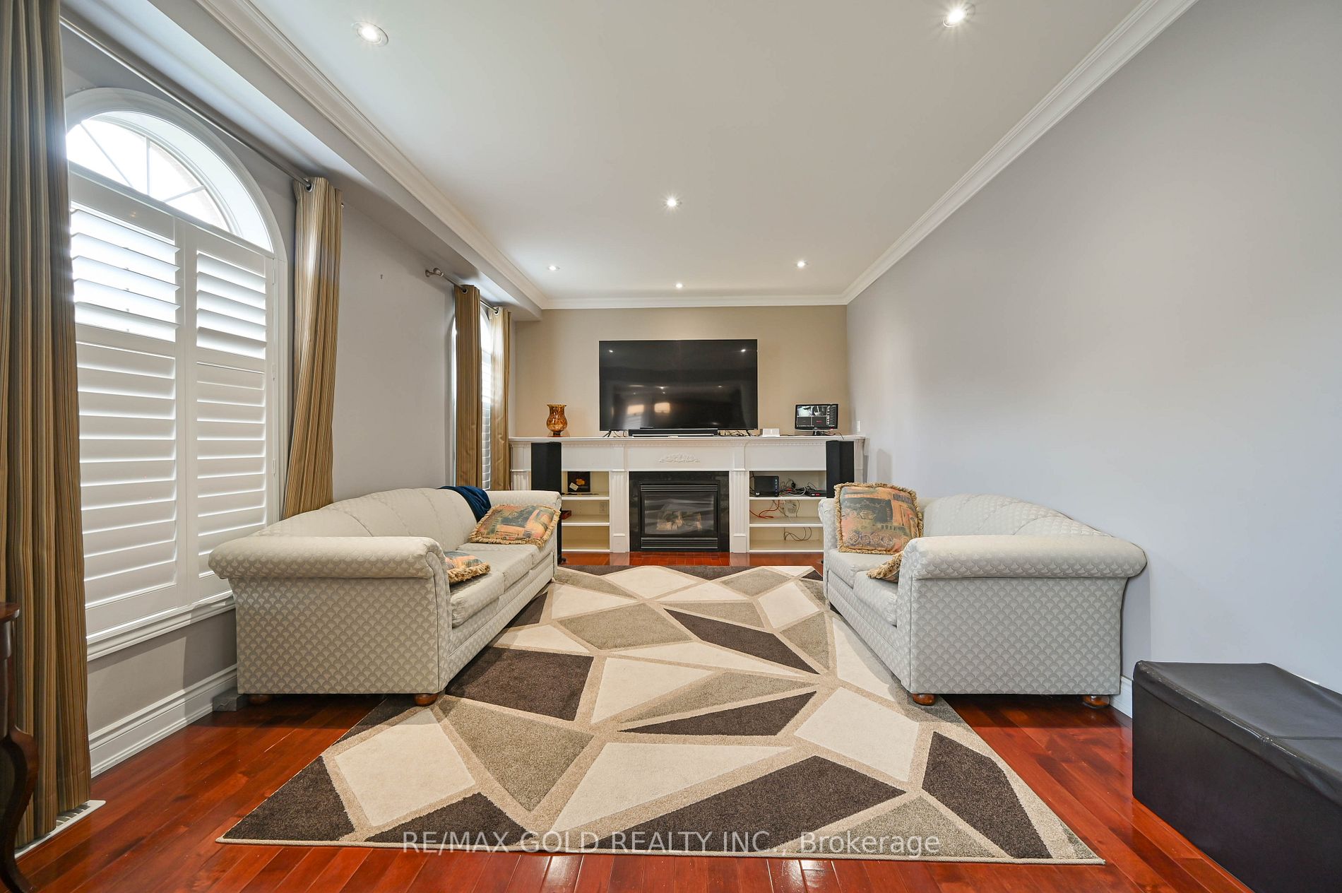 46 Eaglesprings Cres