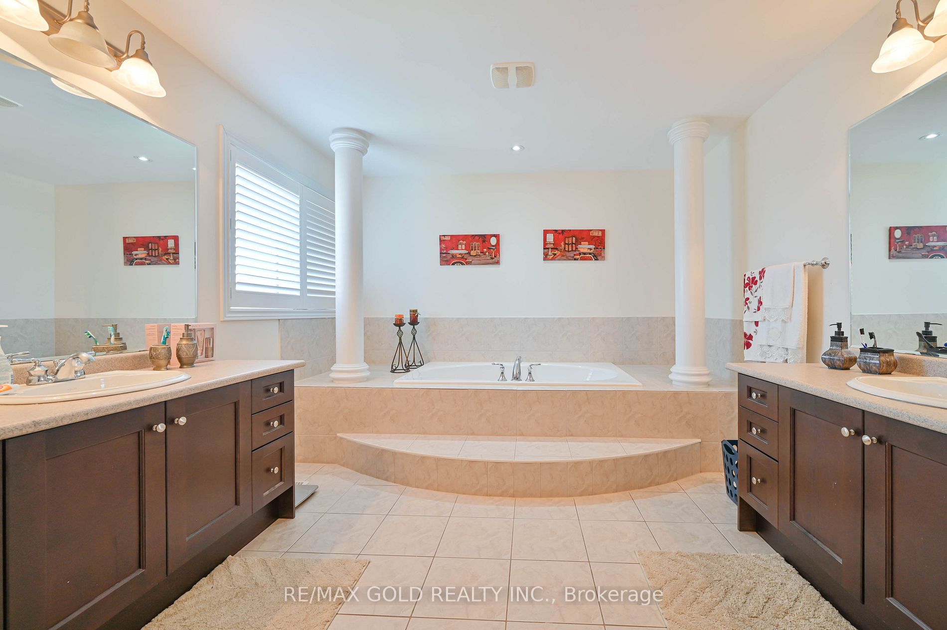 46 Eaglesprings Cres