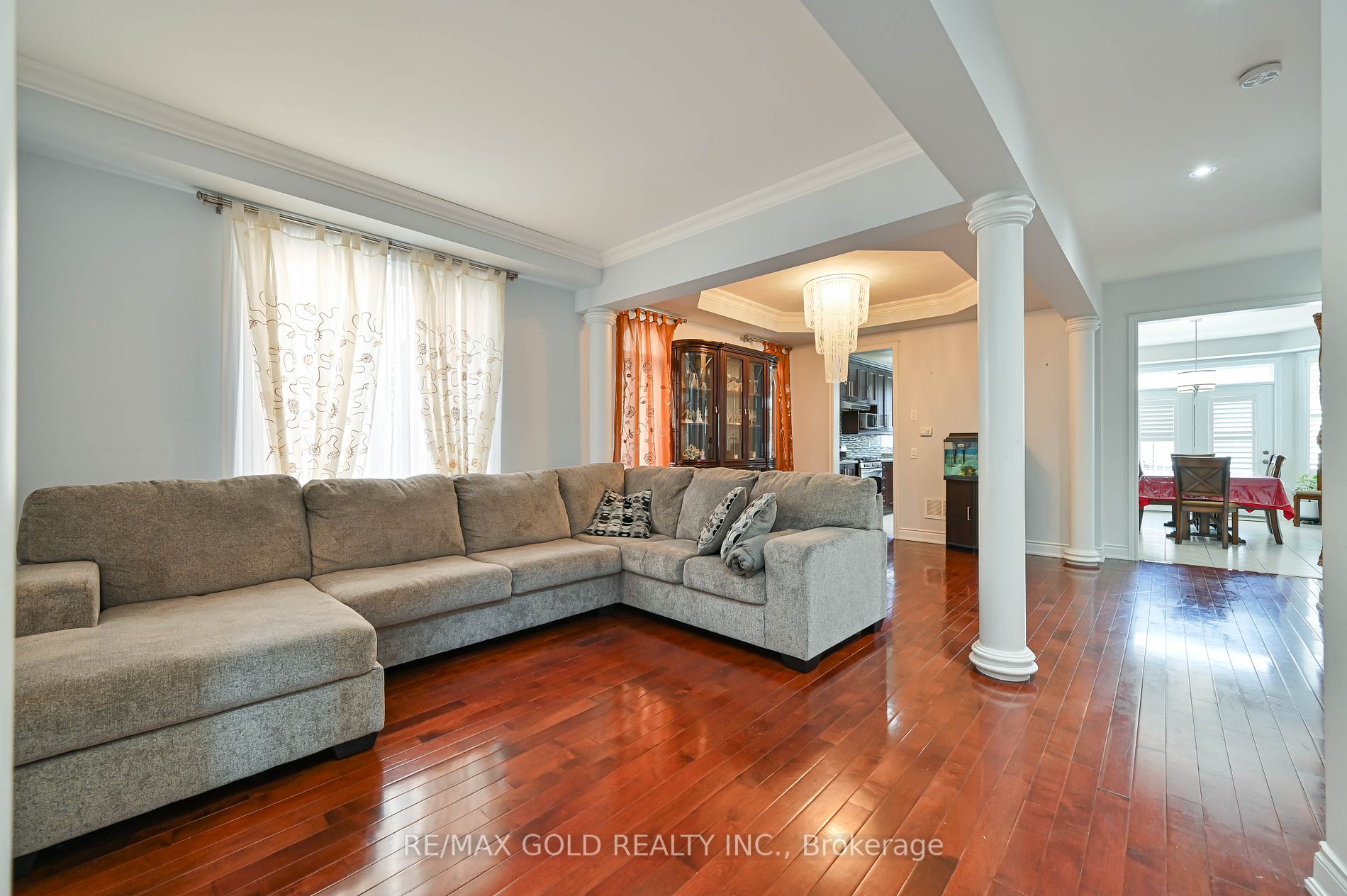46 Eaglesprings Cres