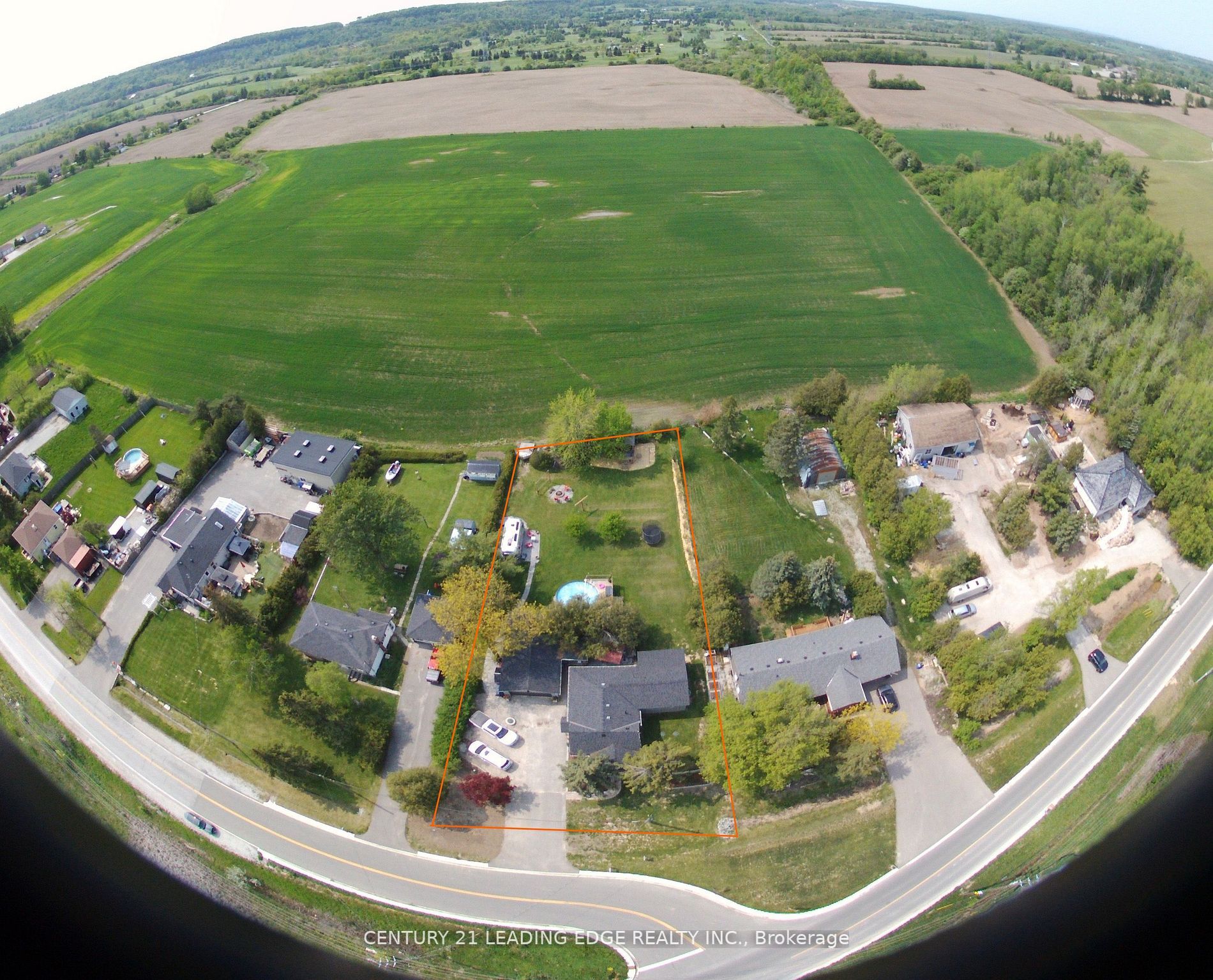 7433 5 Side Road