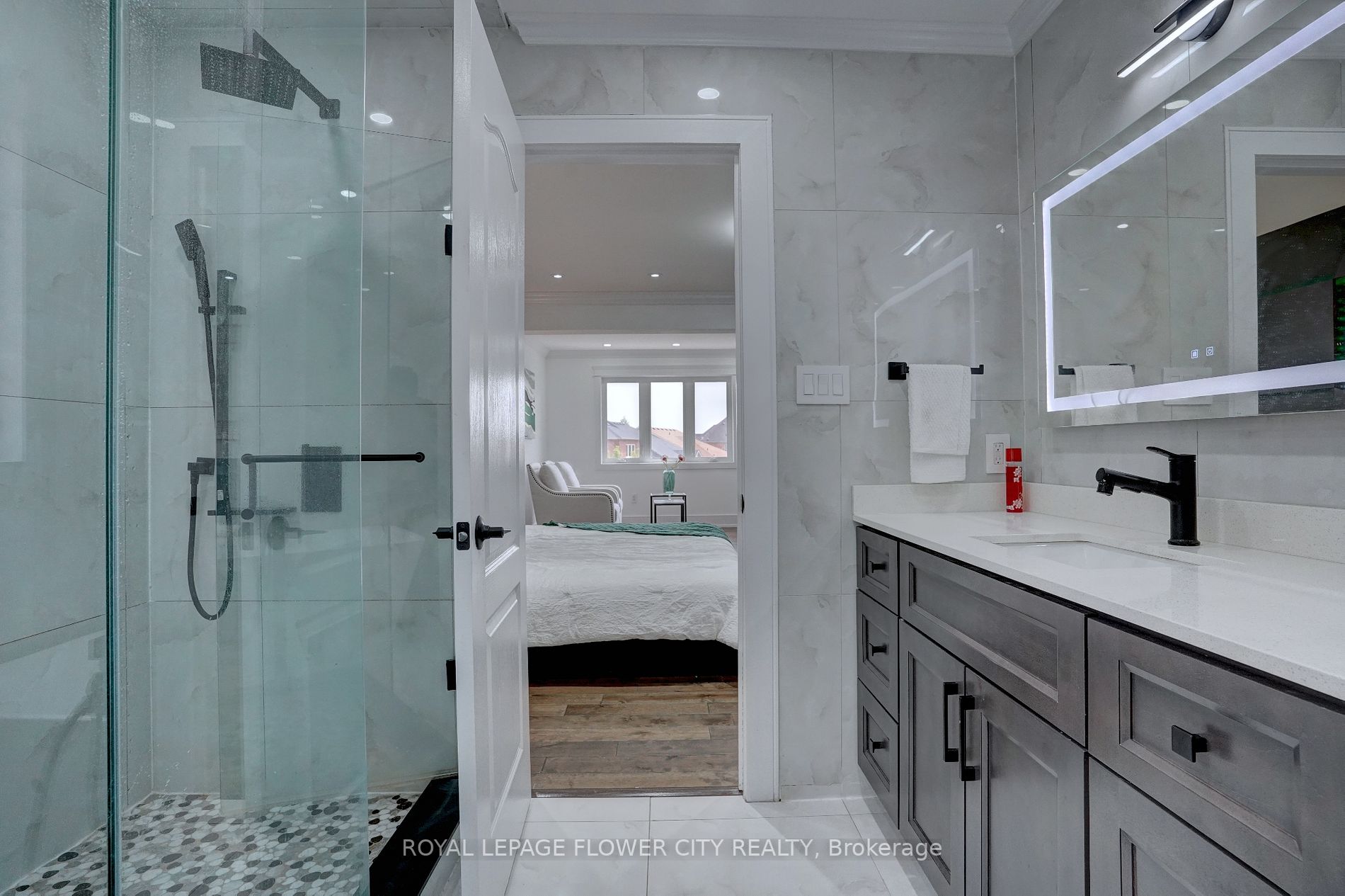 6 Sorbonne Dr