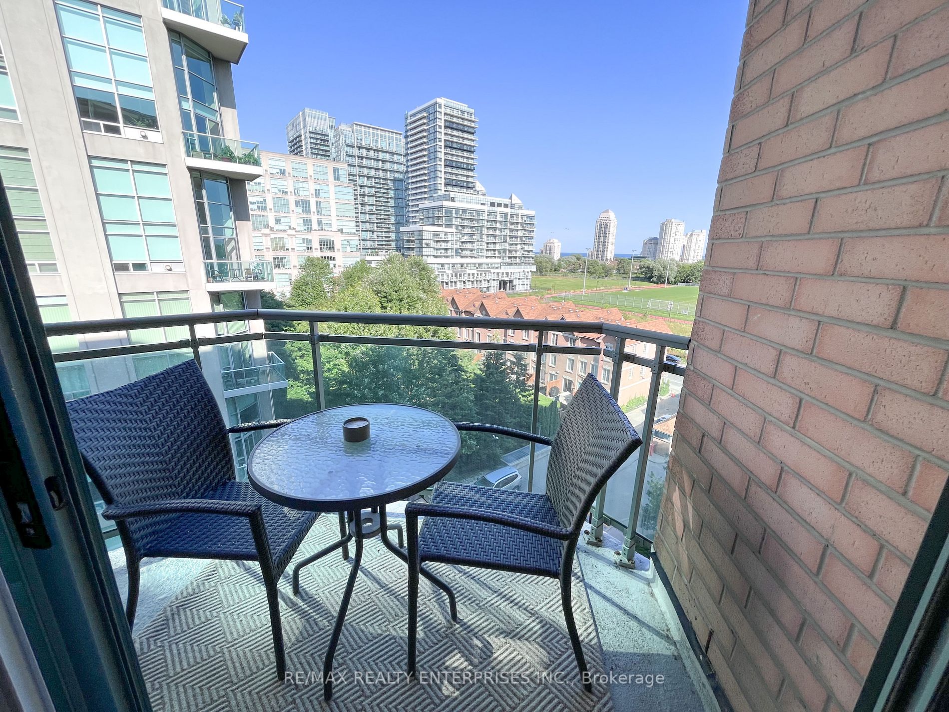 190 Manitoba Street #706