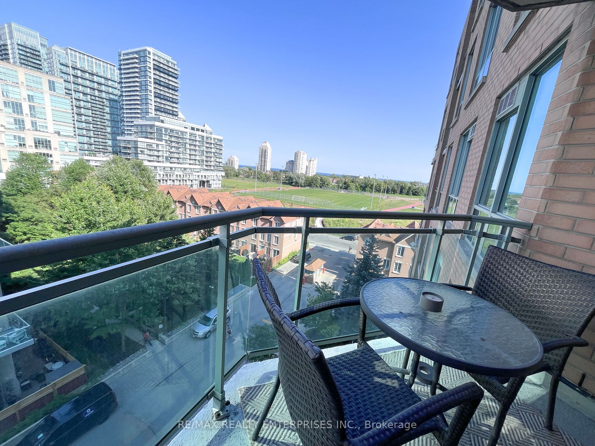 190 Manitoba Street #706