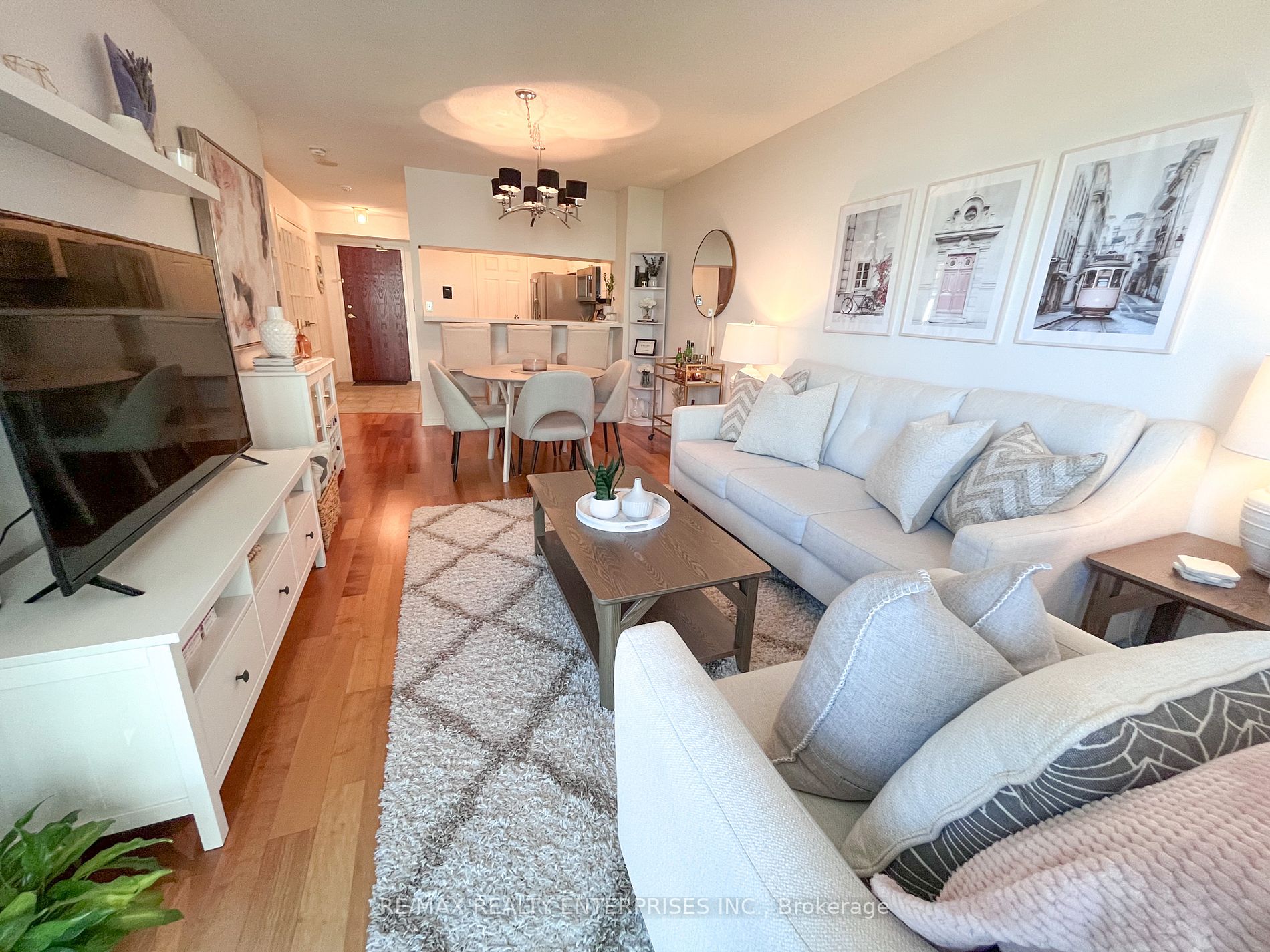 190 Manitoba Street #706