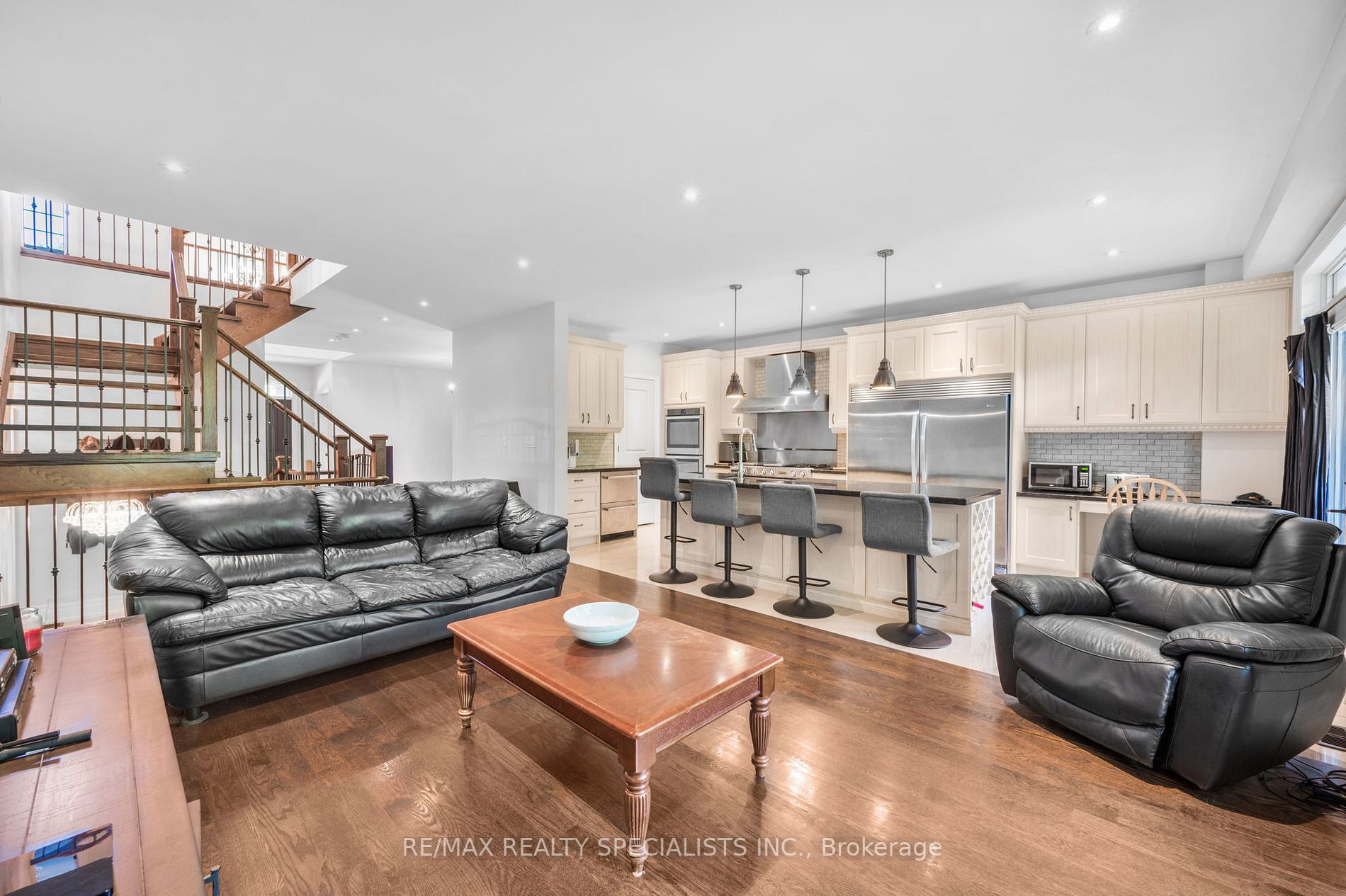 923 Beechwood Ave