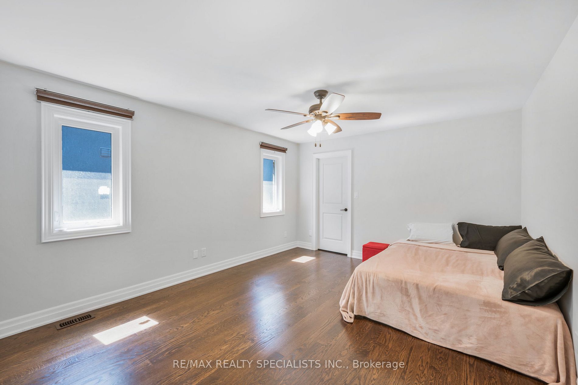923 Beechwood Ave