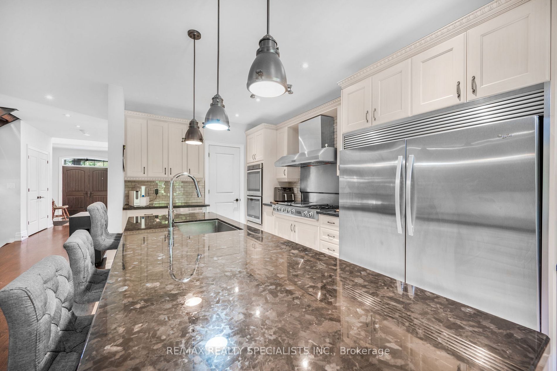 923 Beechwood Ave