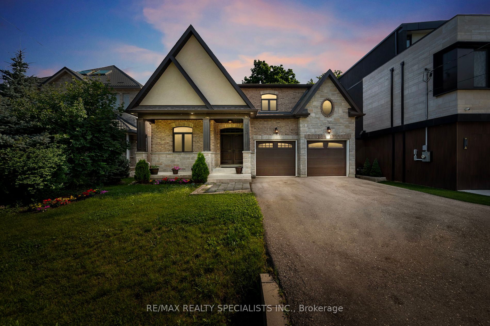 923 Beechwood Ave