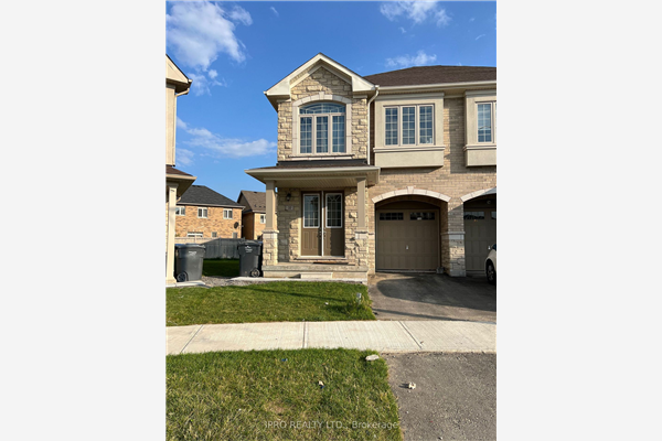 10 Hashmi Pl, Brampton