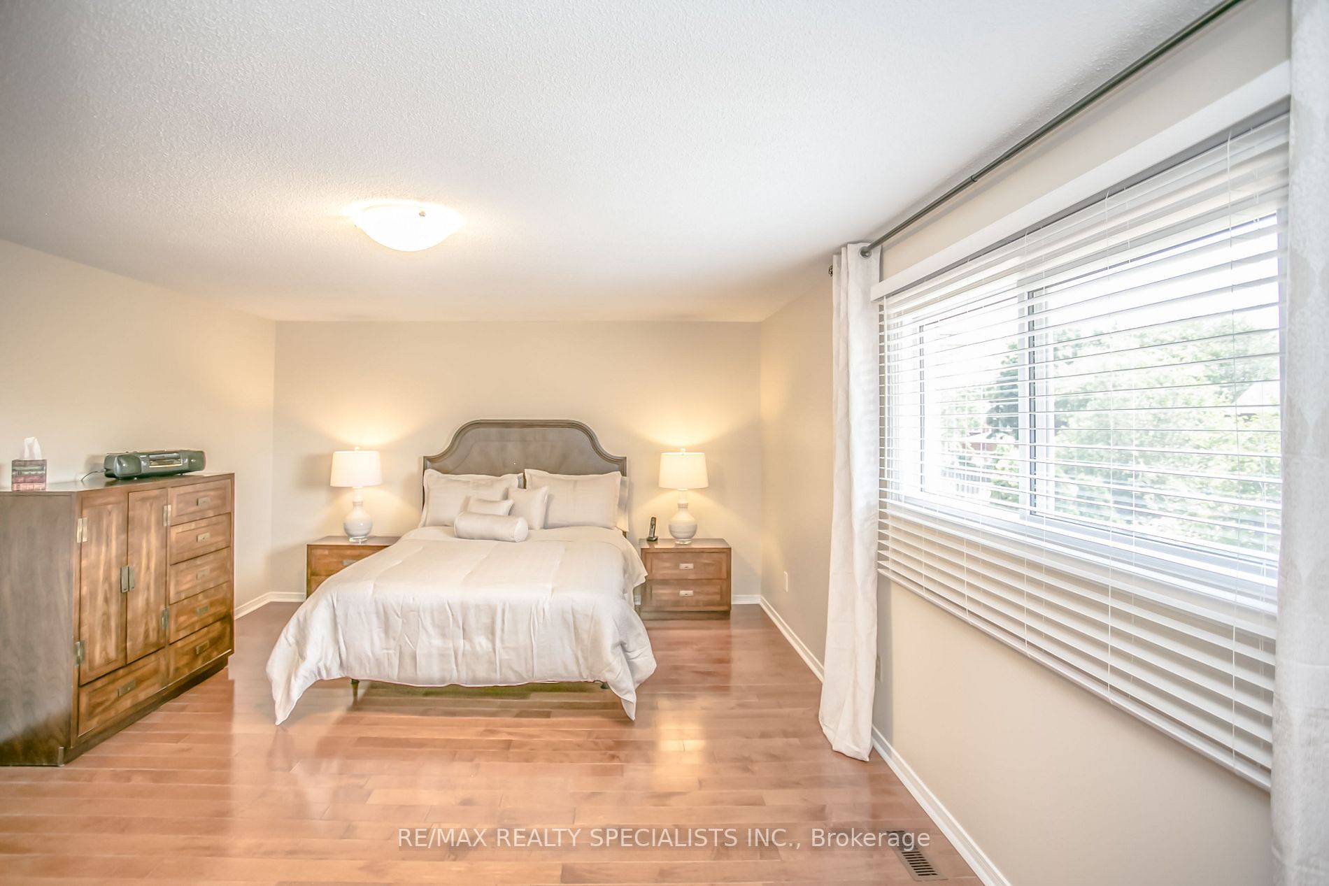 4120 Chadburn Crescent