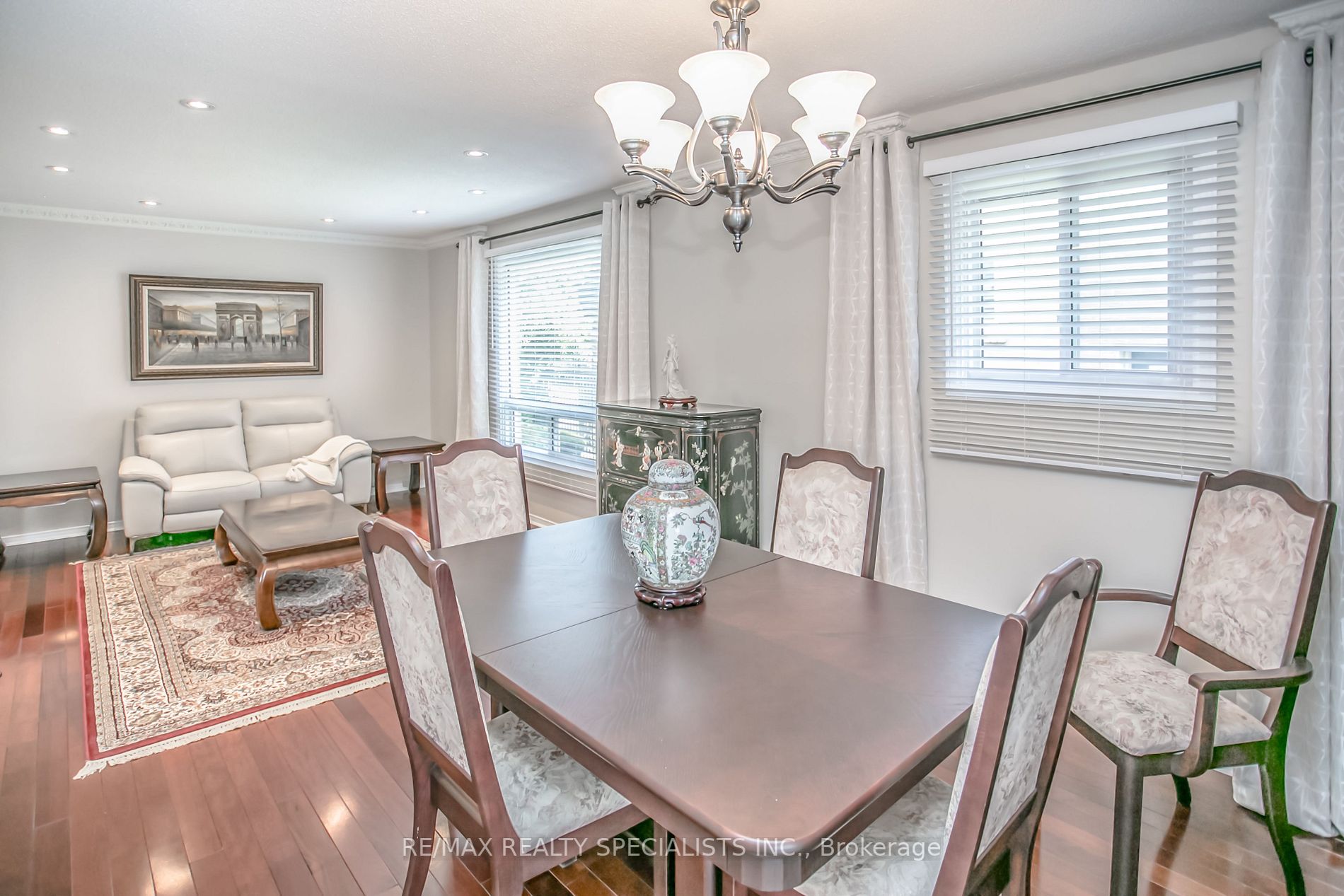 4120 Chadburn Crescent