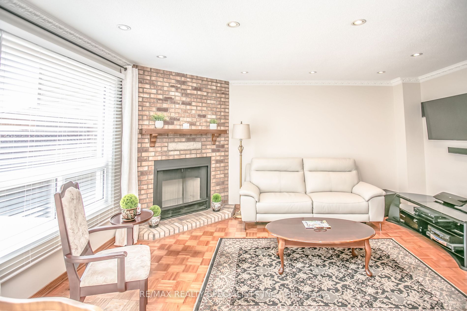 4120 Chadburn Crescent