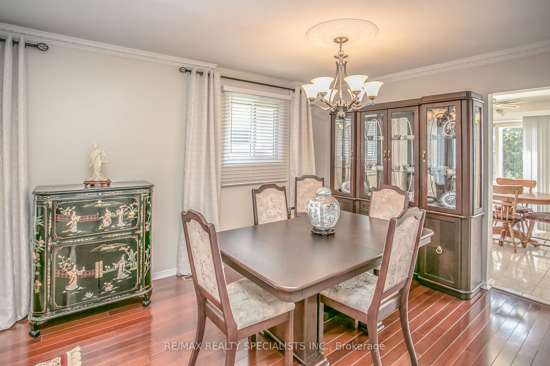 4120 Chadburn Crescent