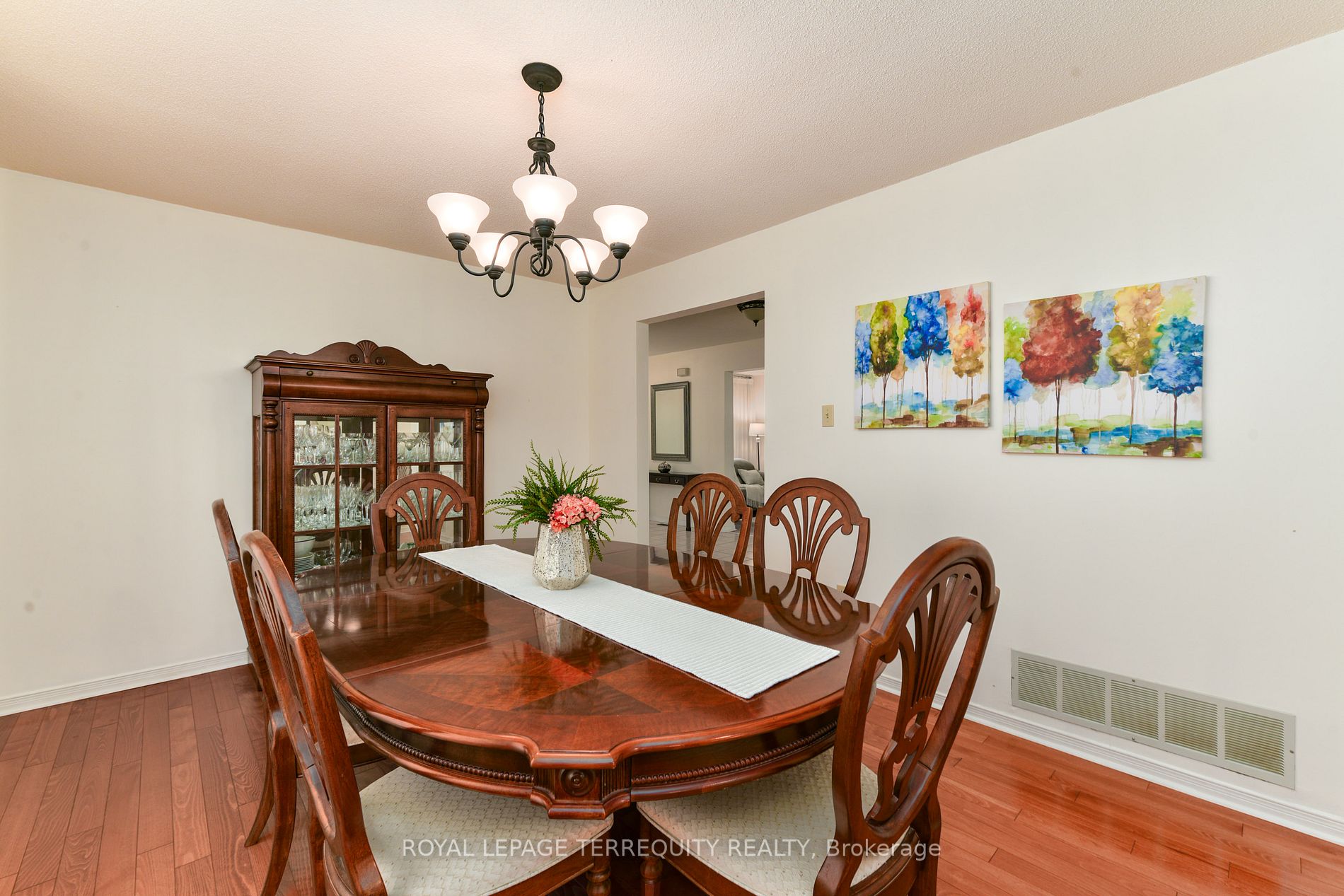 3209 Magwood Rd