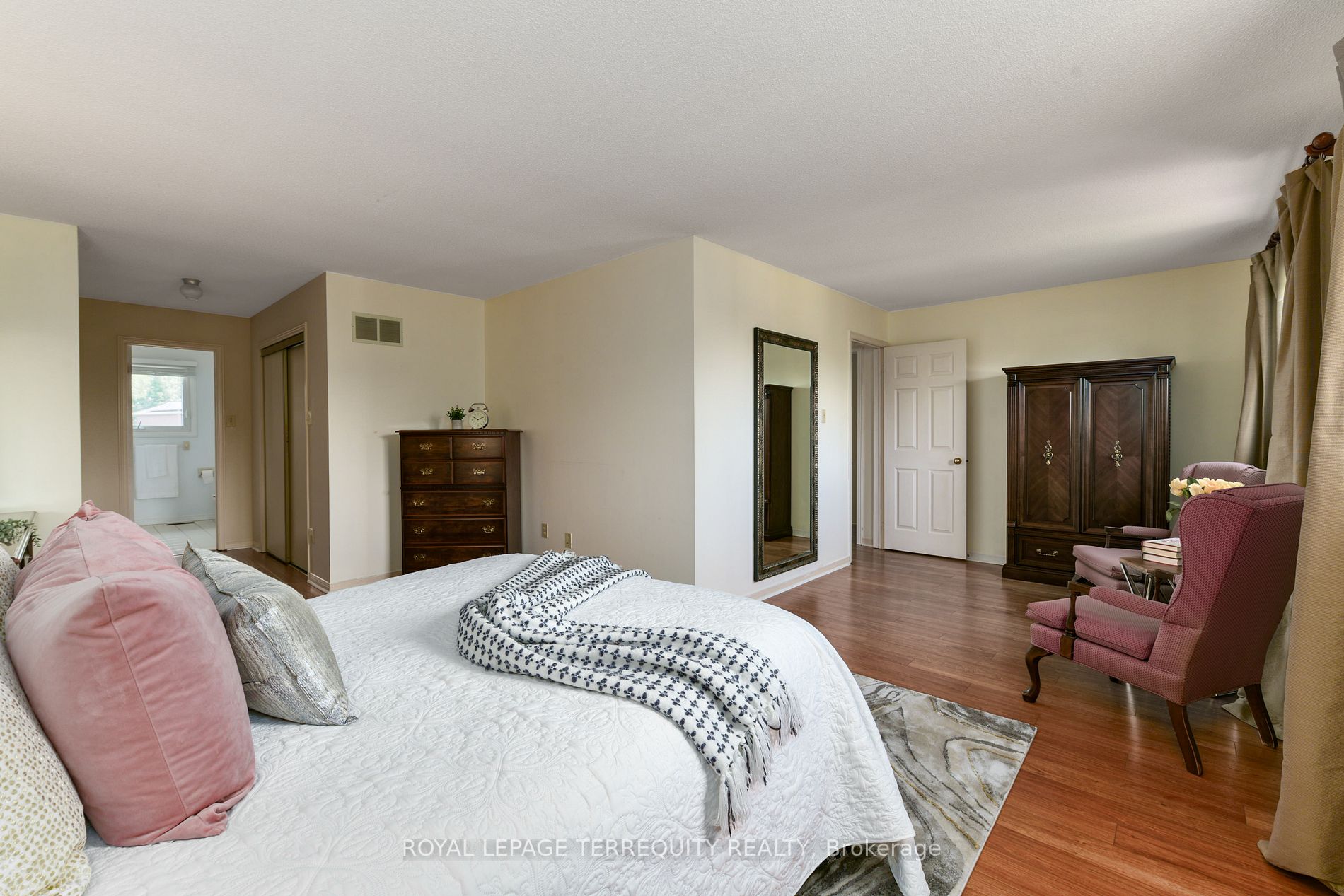 3209 Magwood Rd
