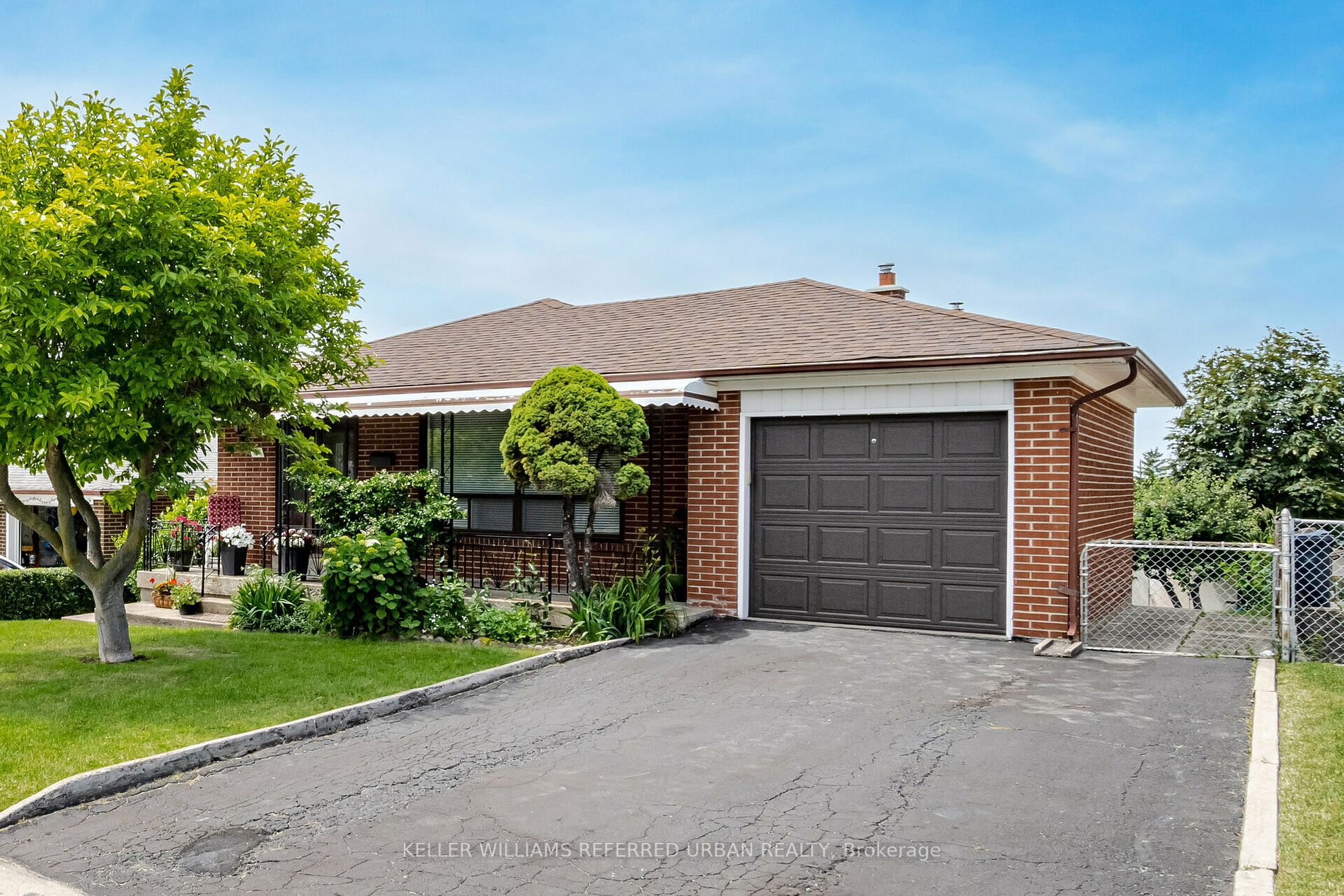 68 Laura Rd